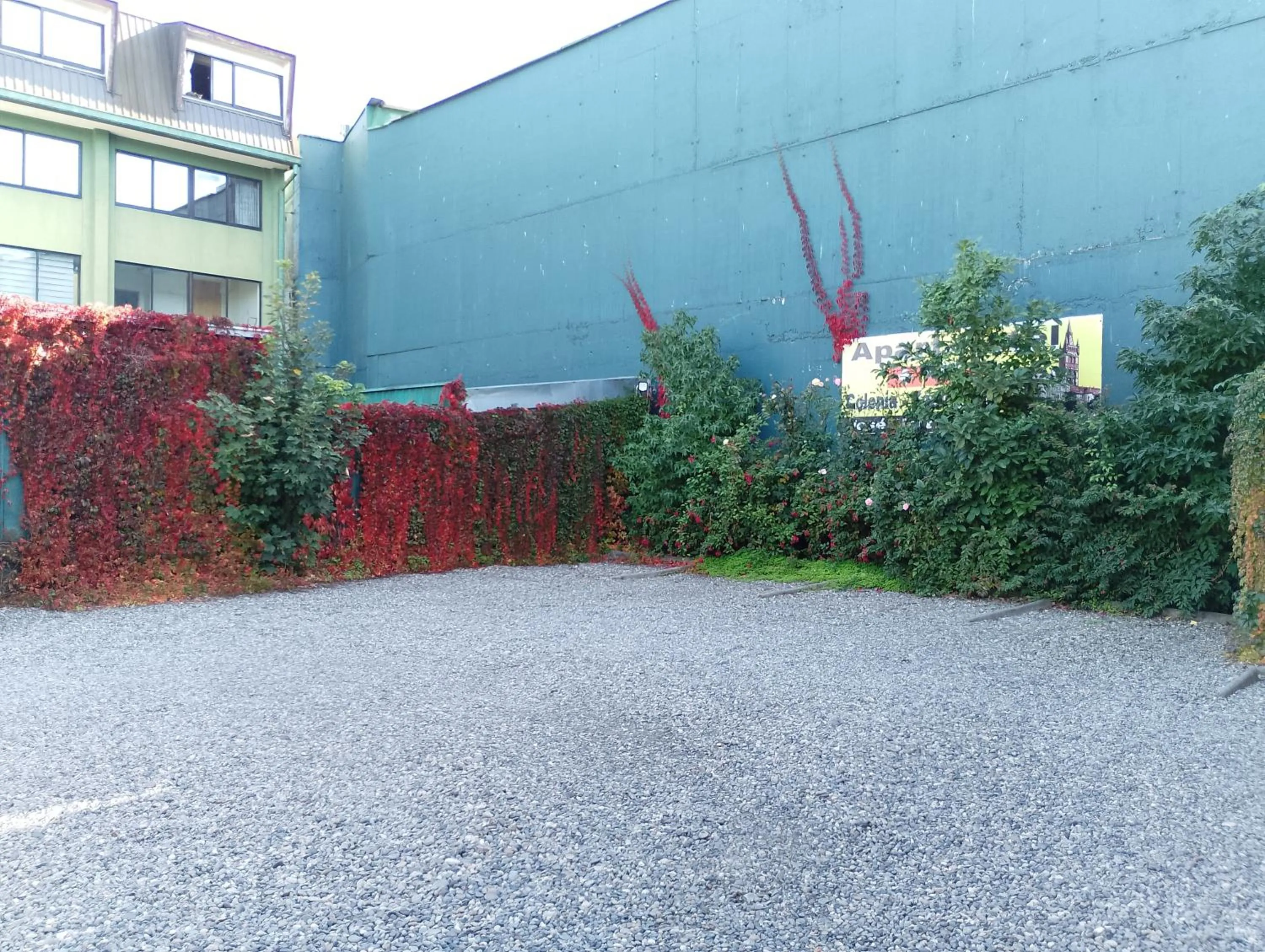 Spring in Apart-Hotel Colonia-Königsberg UBICADO COSTADO TERMINAL BUSES, RÍO CALLE CALLE CARABINEROS DEPARTAMENTOS COMPLETOS CON AIRE ACONDICIONADO Y ESTACIONAMIENTO