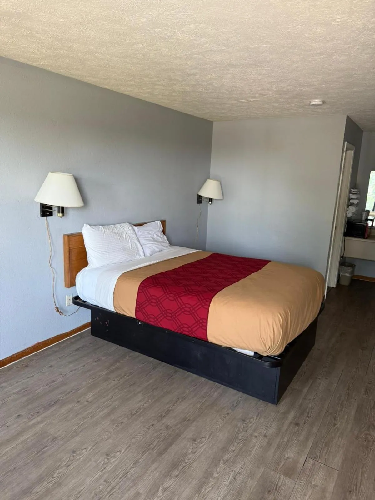 Lakeview Inn