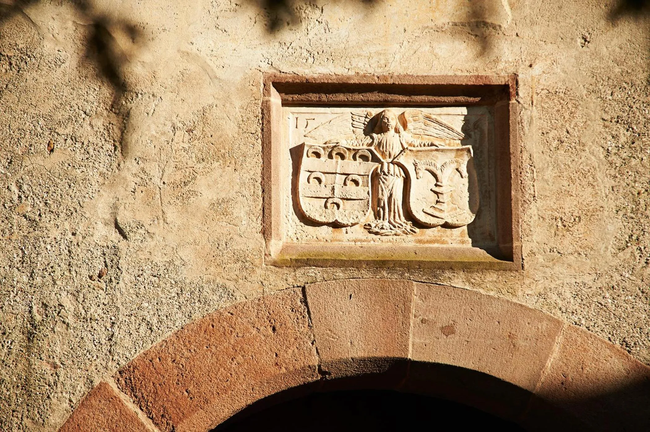 Property building in Schloss Englar