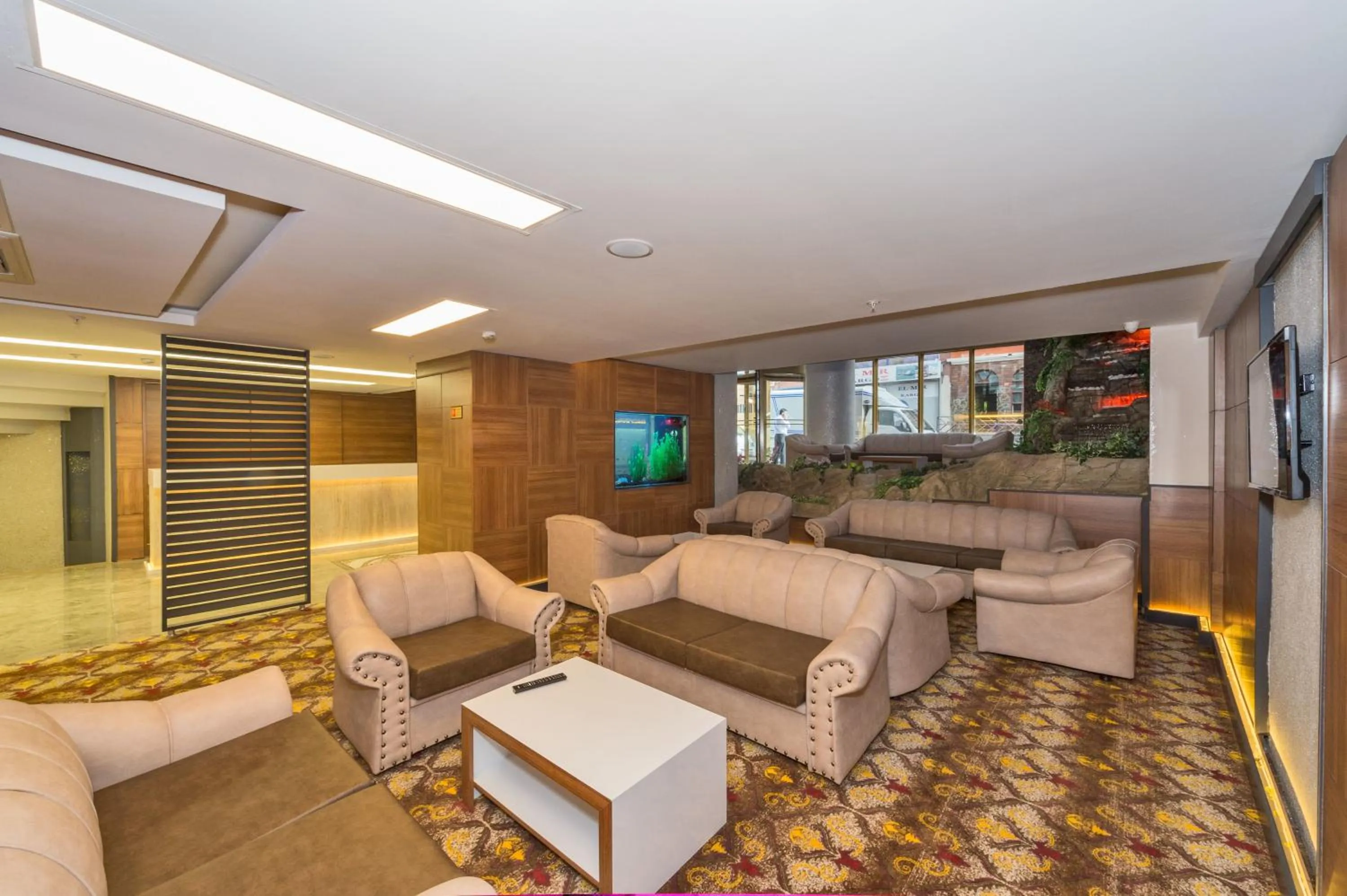 Photo of the whole room in Matiat Hotel Istanbul