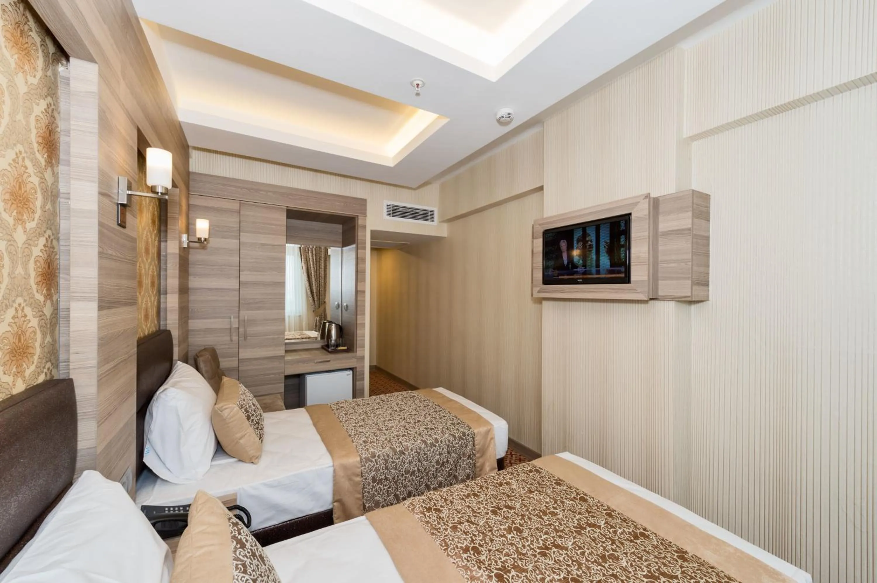 Photo of the whole room in Matiat Hotel Istanbul