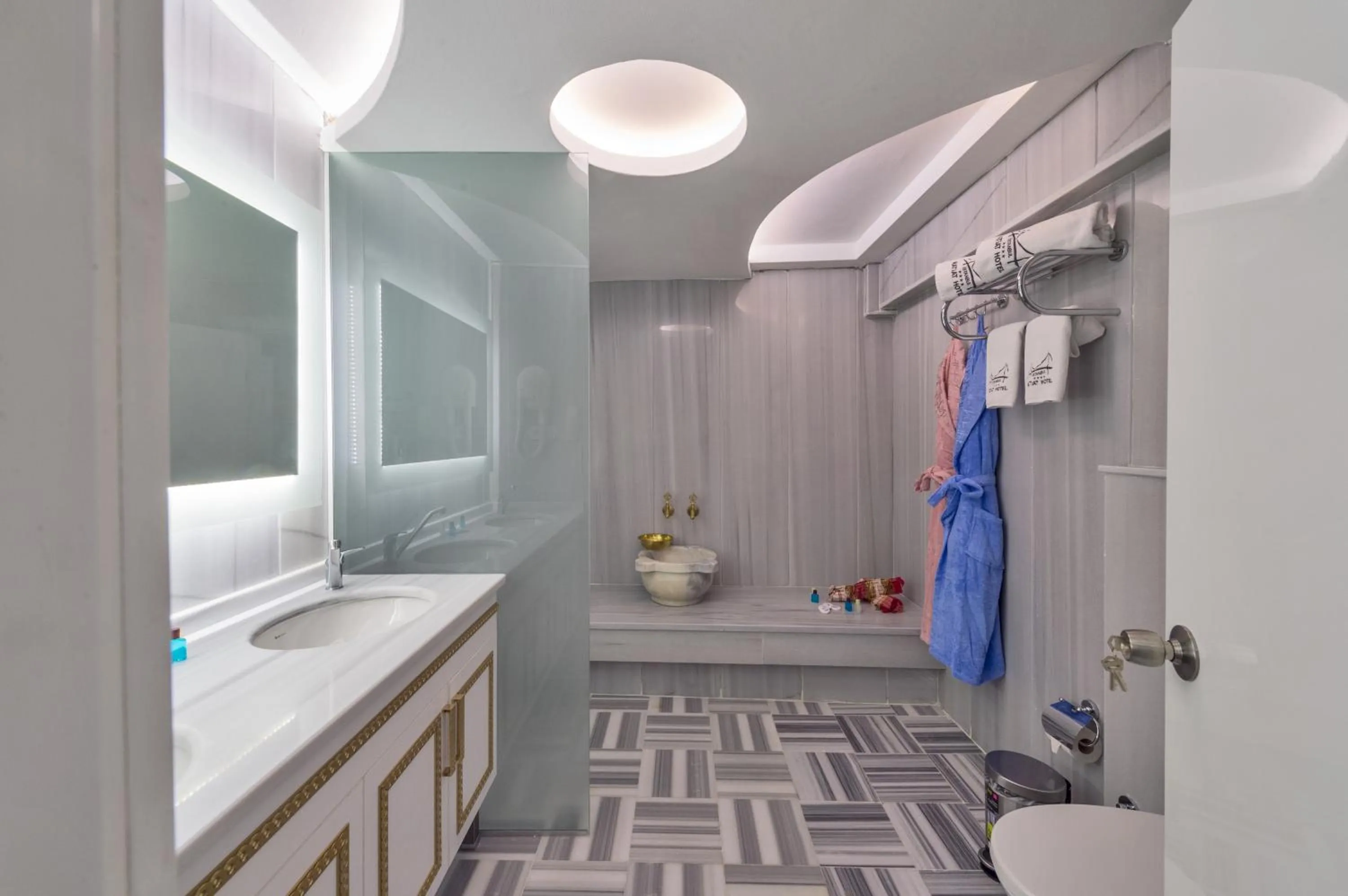 Bathroom in Matiat Hotel Istanbul