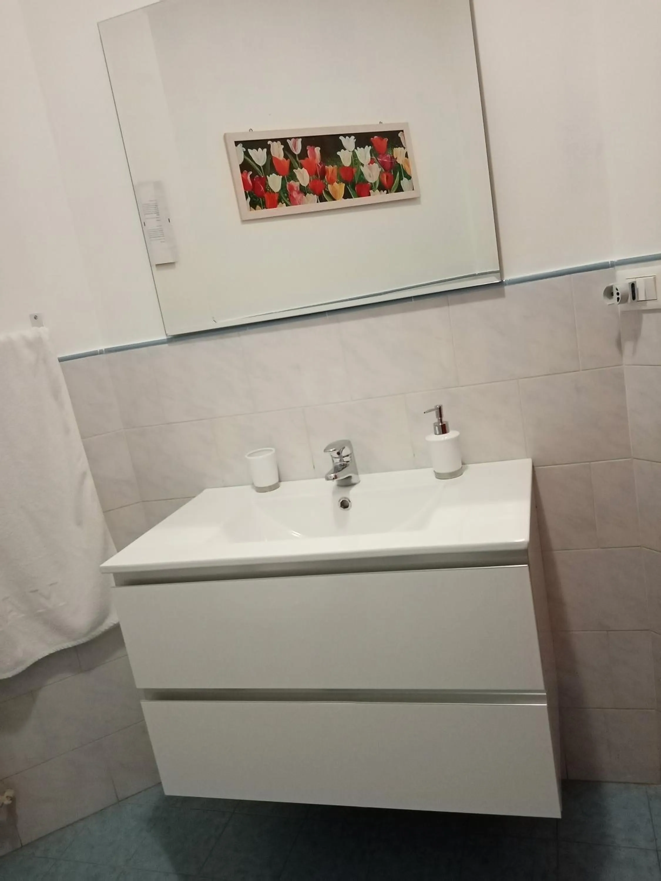 Bathroom in Dante091