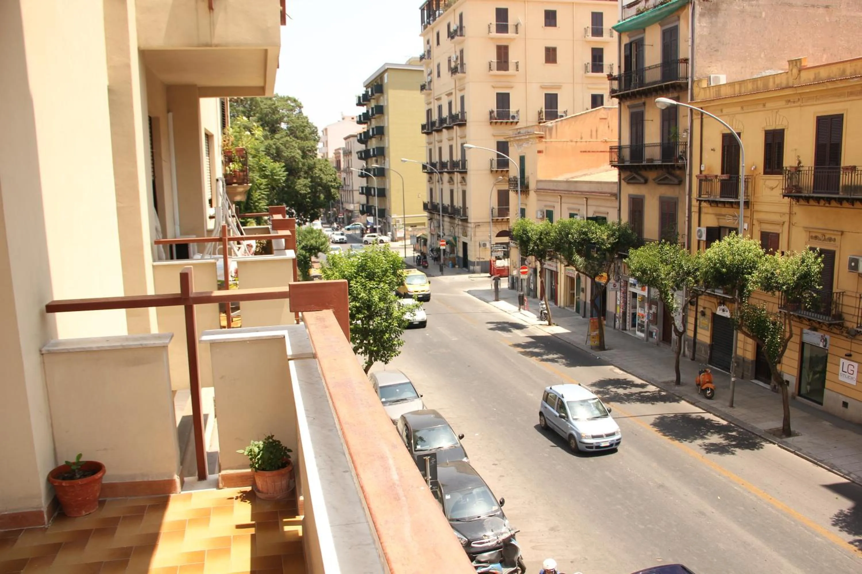 Neighbourhood in Dante091