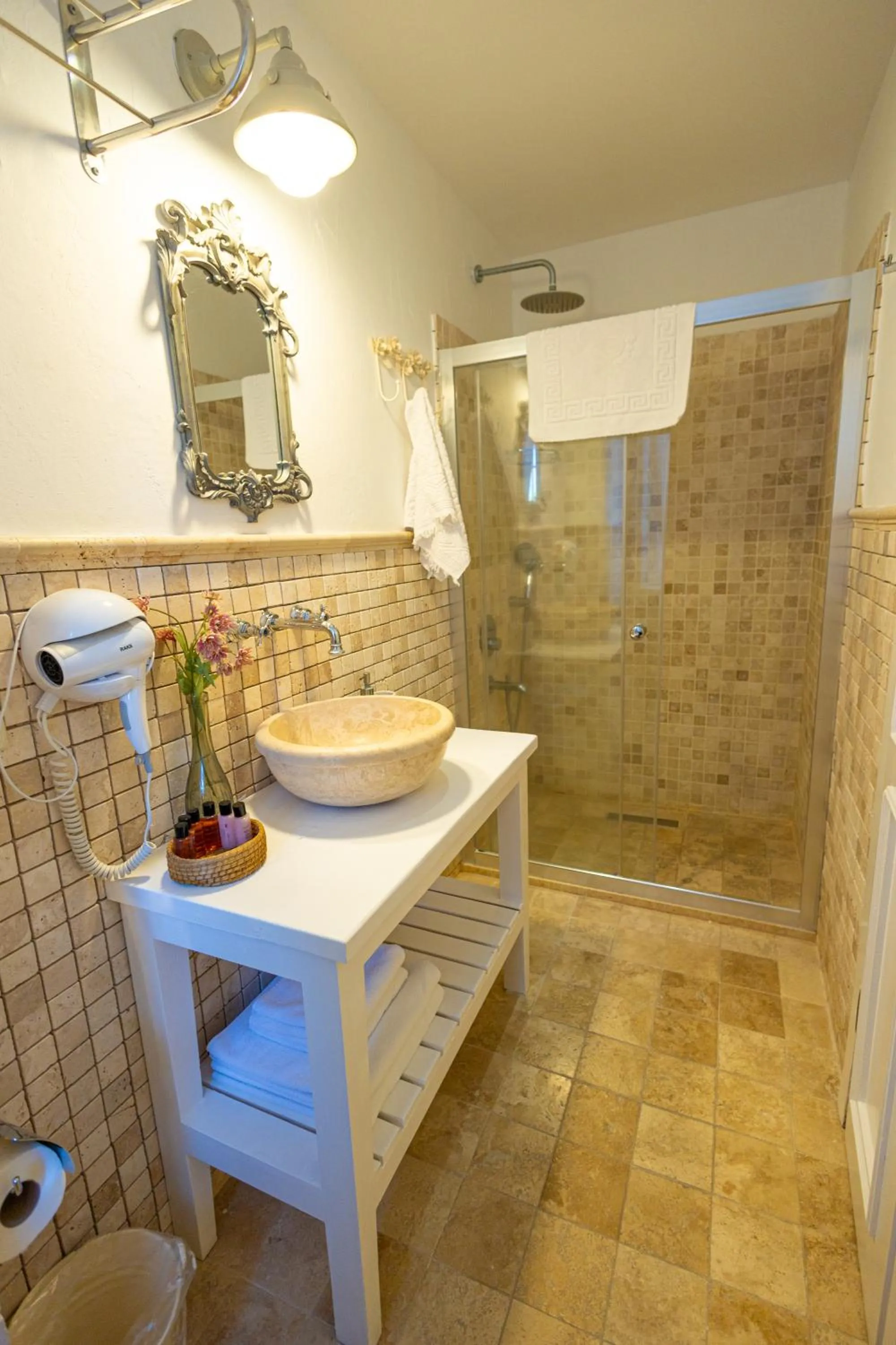 Bathroom in Kupina Alaçatı