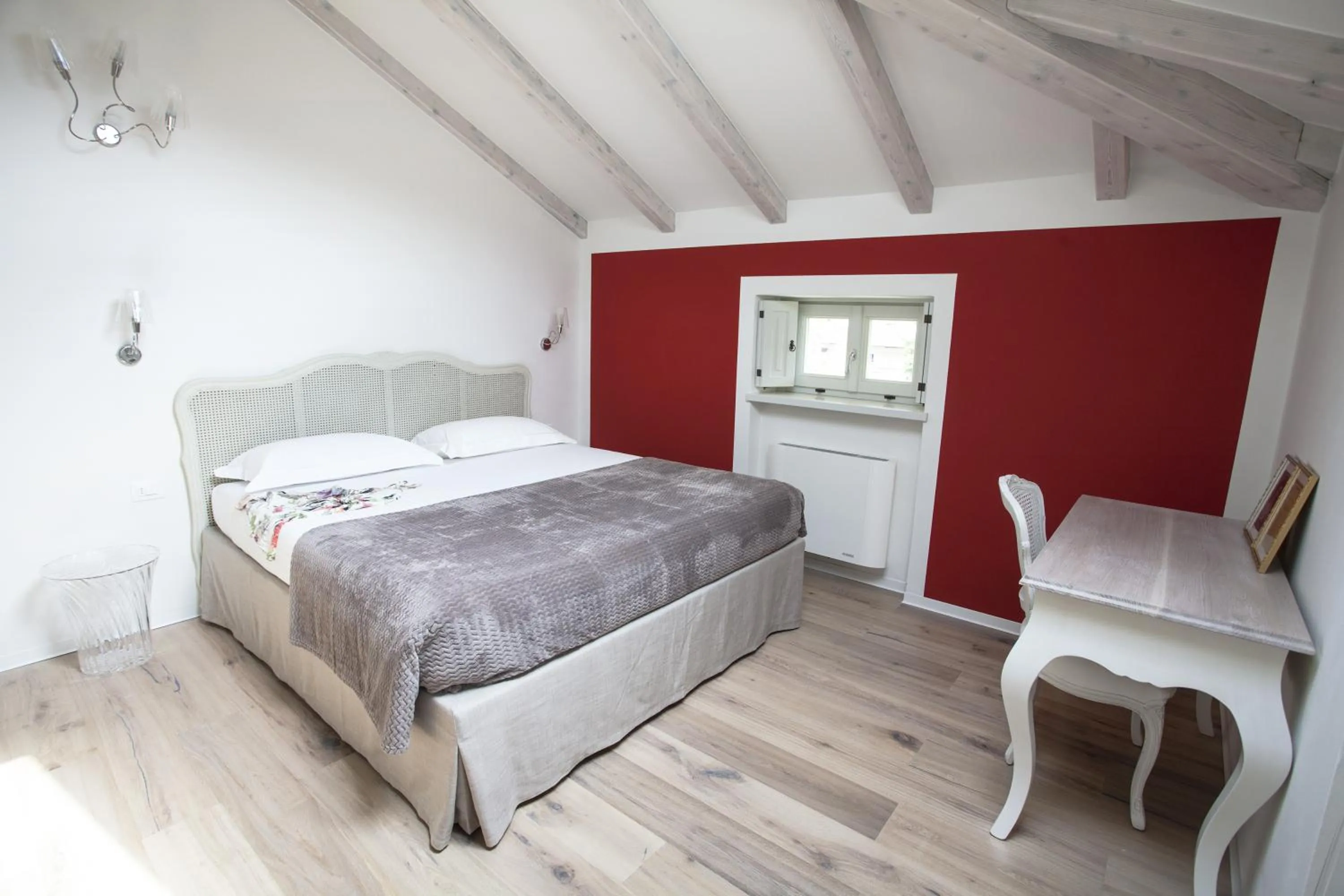 Bedroom, Bed in Villa Italia Luxury Suites and Apartments