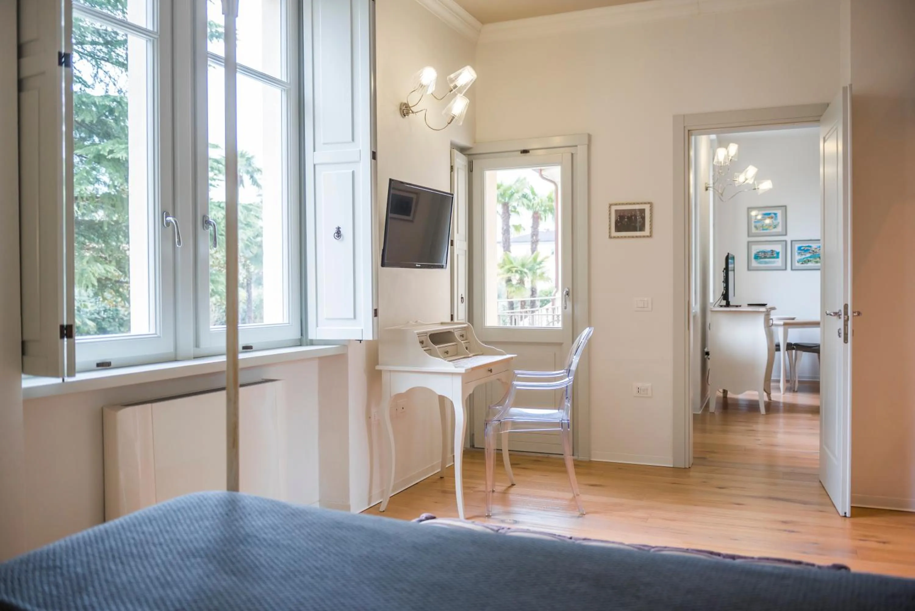 Bed in Villa Italia Luxury Suites and Apartments