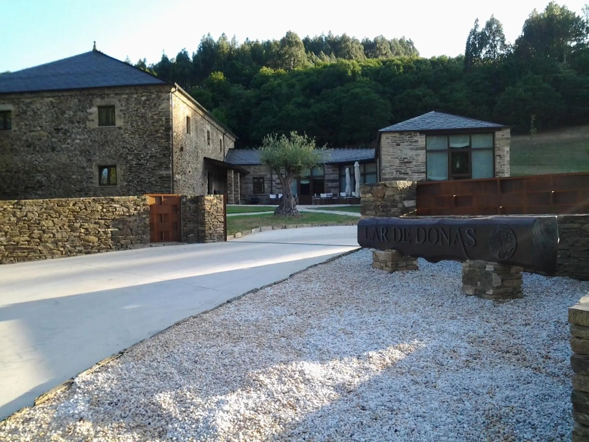 Property building in Lar de Donas