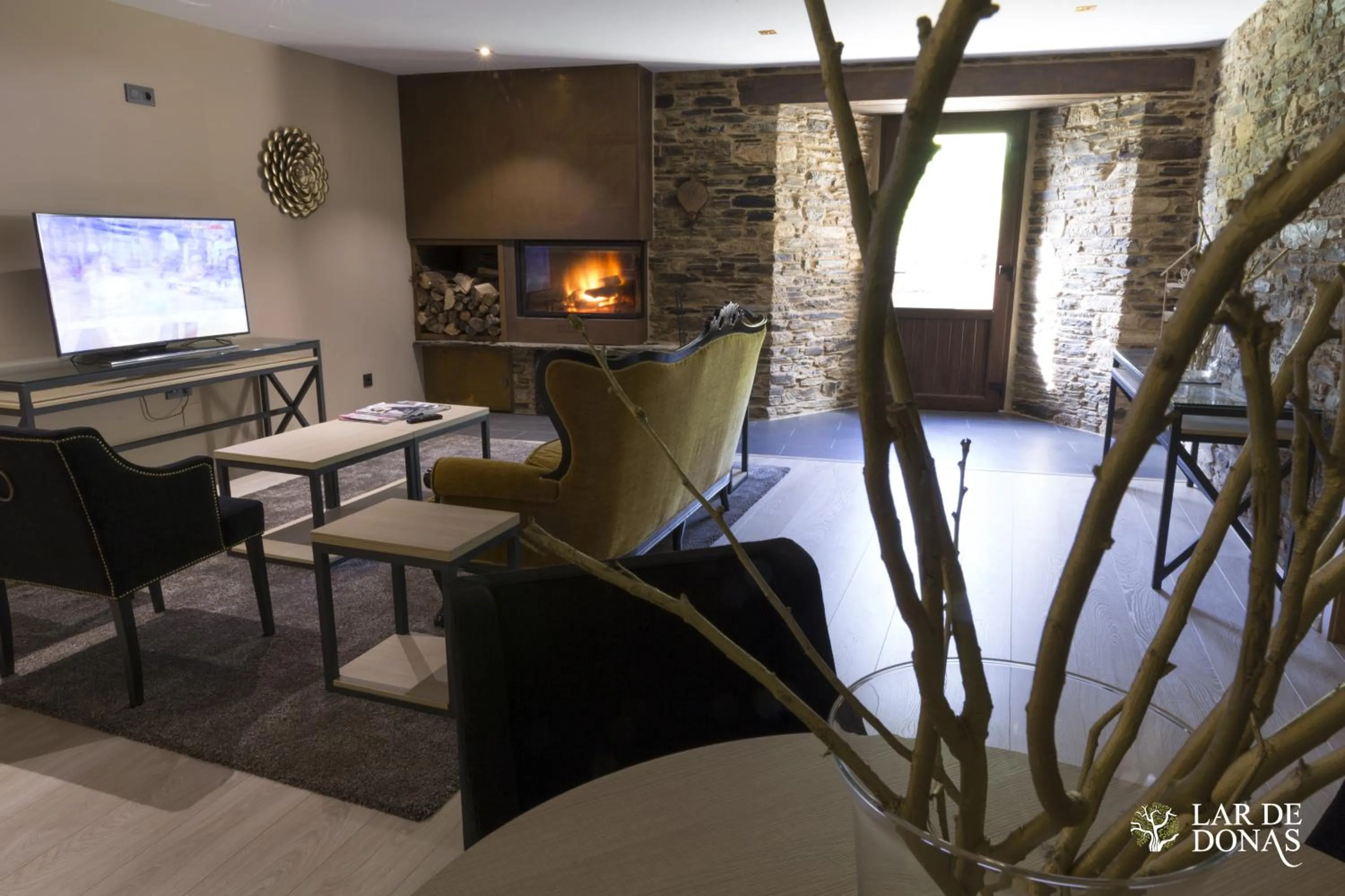 Communal lounge/ TV room in Lar de Donas