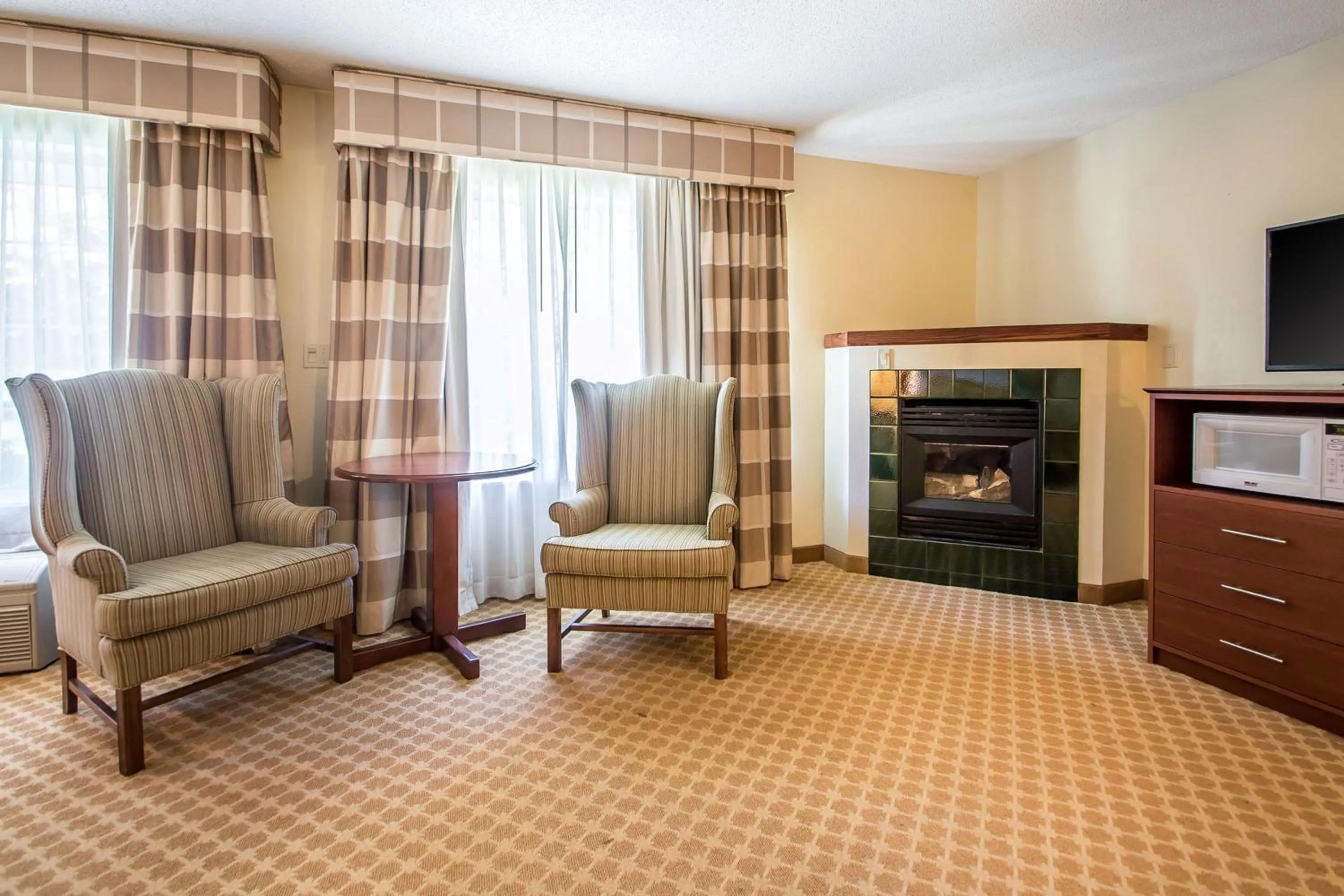 Photo of the whole room in Quality Inn & Suites East Troy I-43