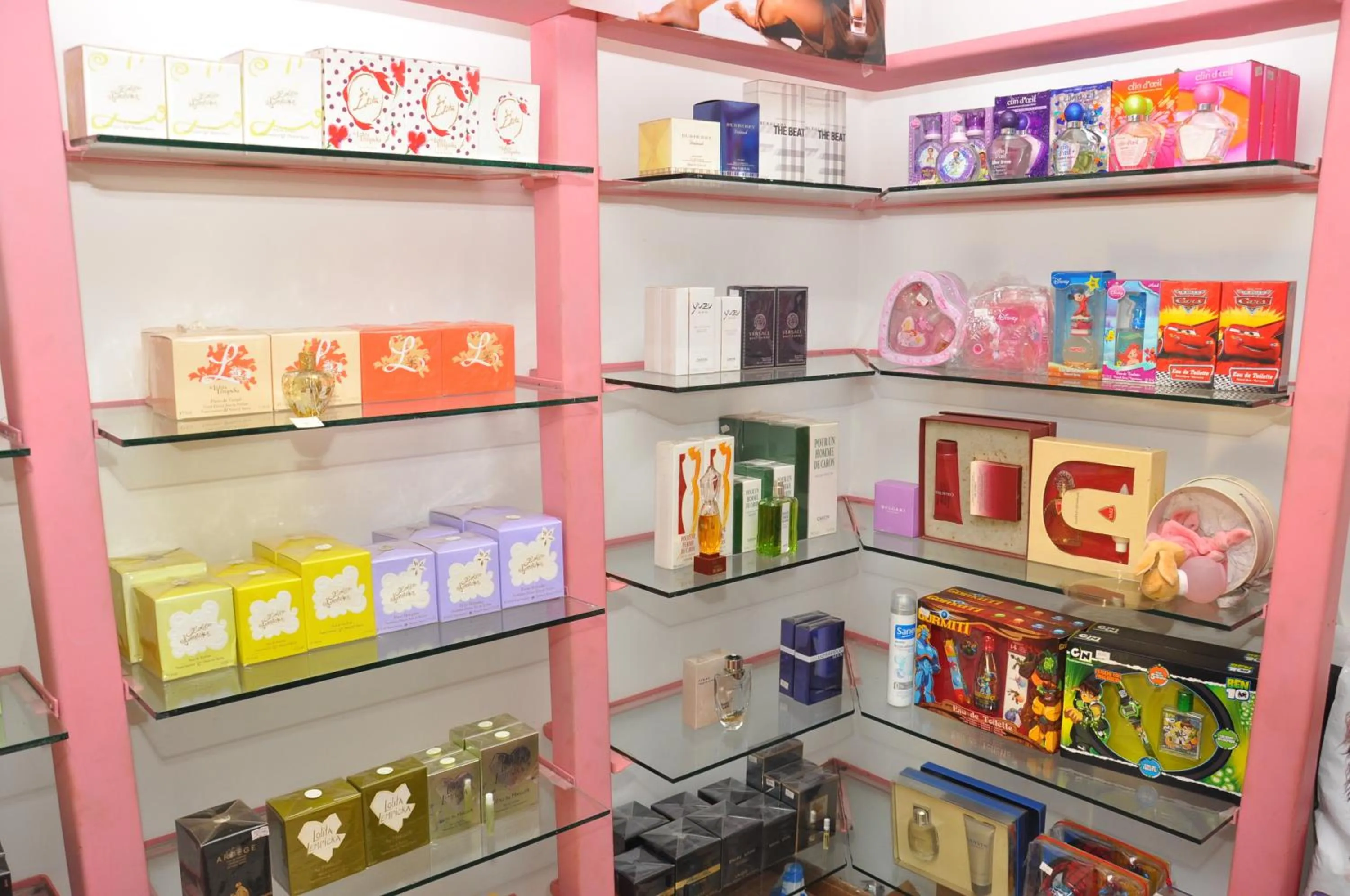 Shopping Area in Jess Hotel