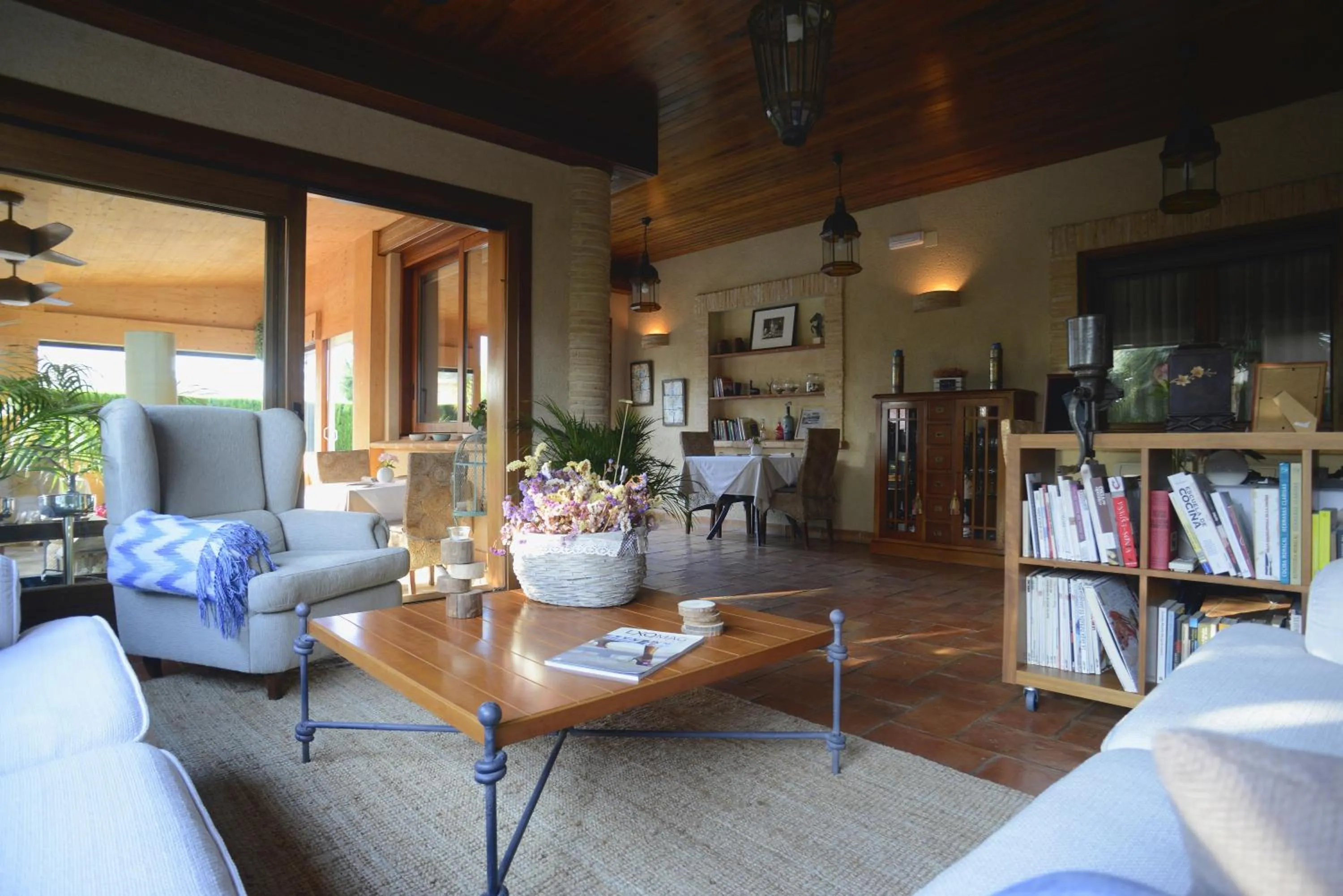 Communal lounge/ TV room in Hotel La Gastrocasa - Adults Only