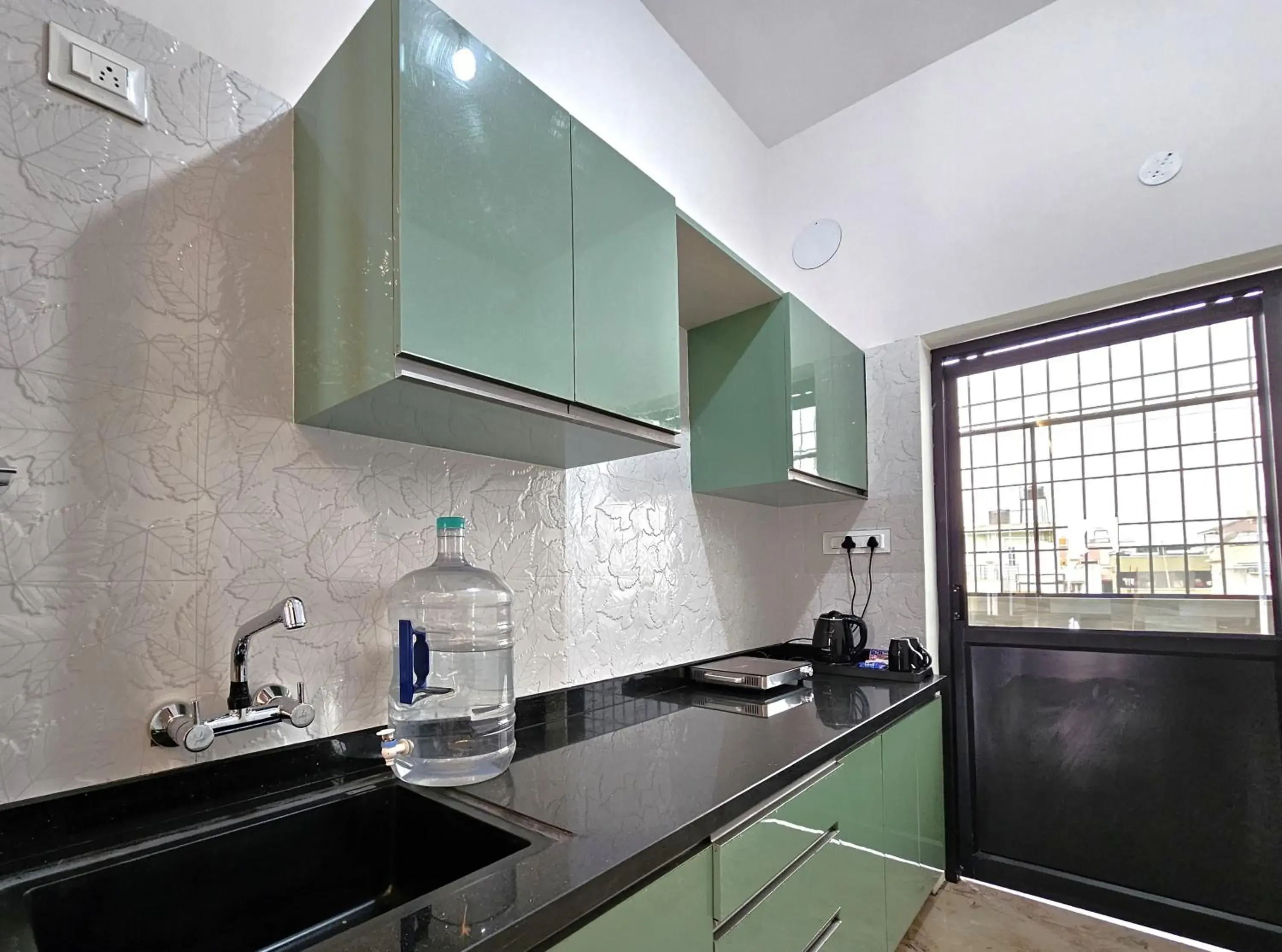 Two-Bedroom Apartment in City Service Apartment Two-Bedroom Apartment in City Service Apartment