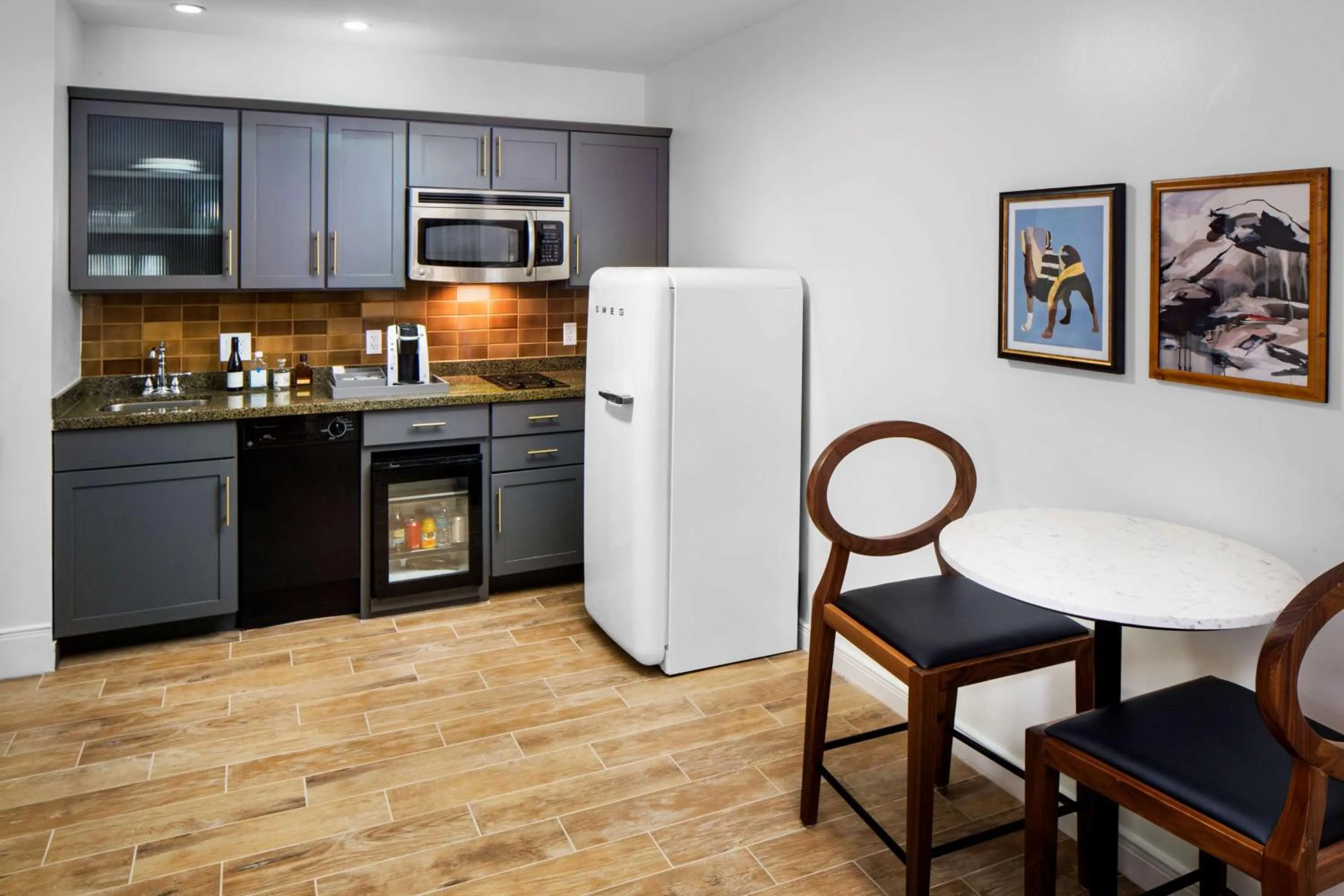 Bedroom in Andaz Savannah, By Hyatt