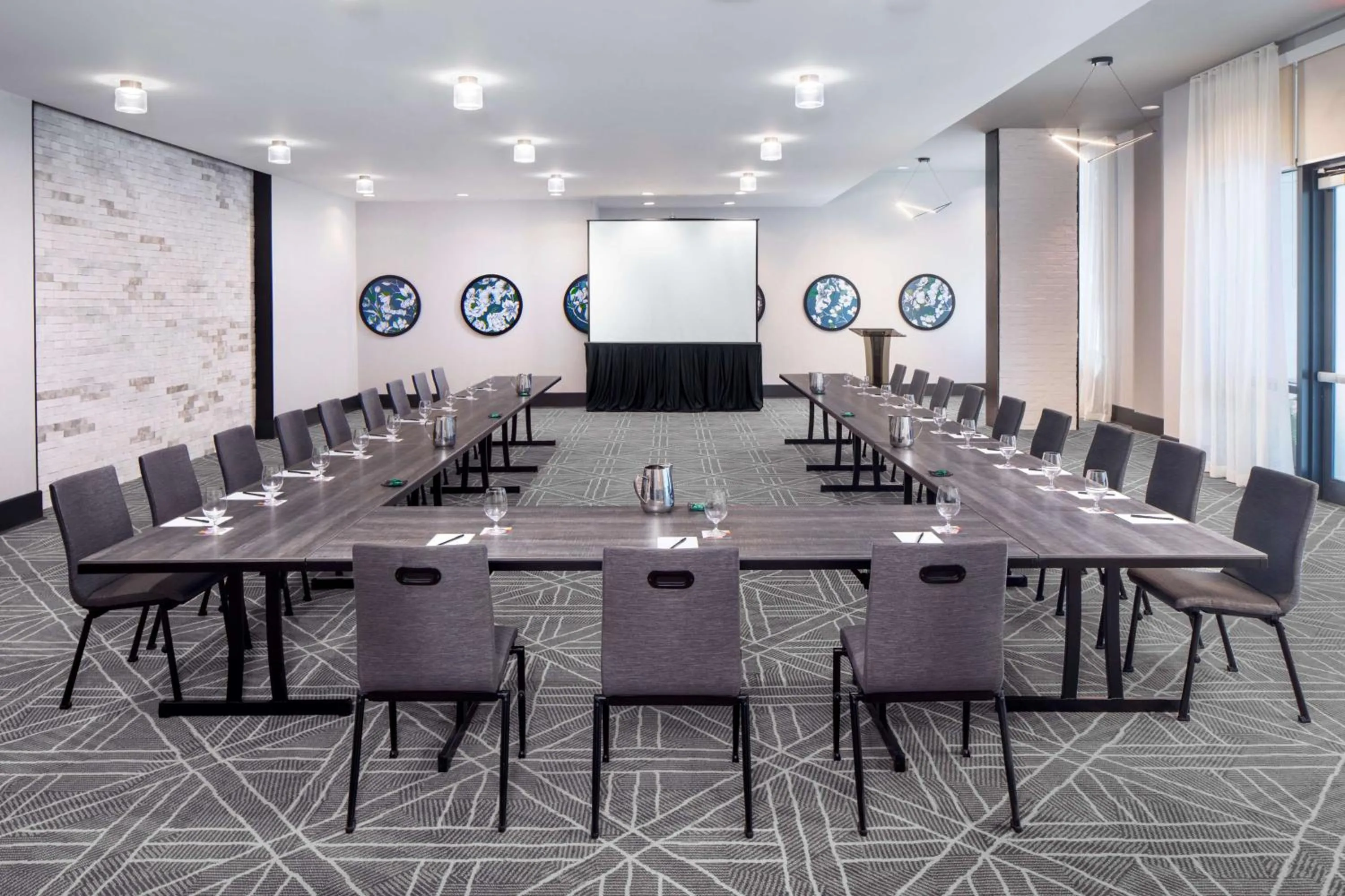 Meeting/conference room in Andaz Savannah, By Hyatt