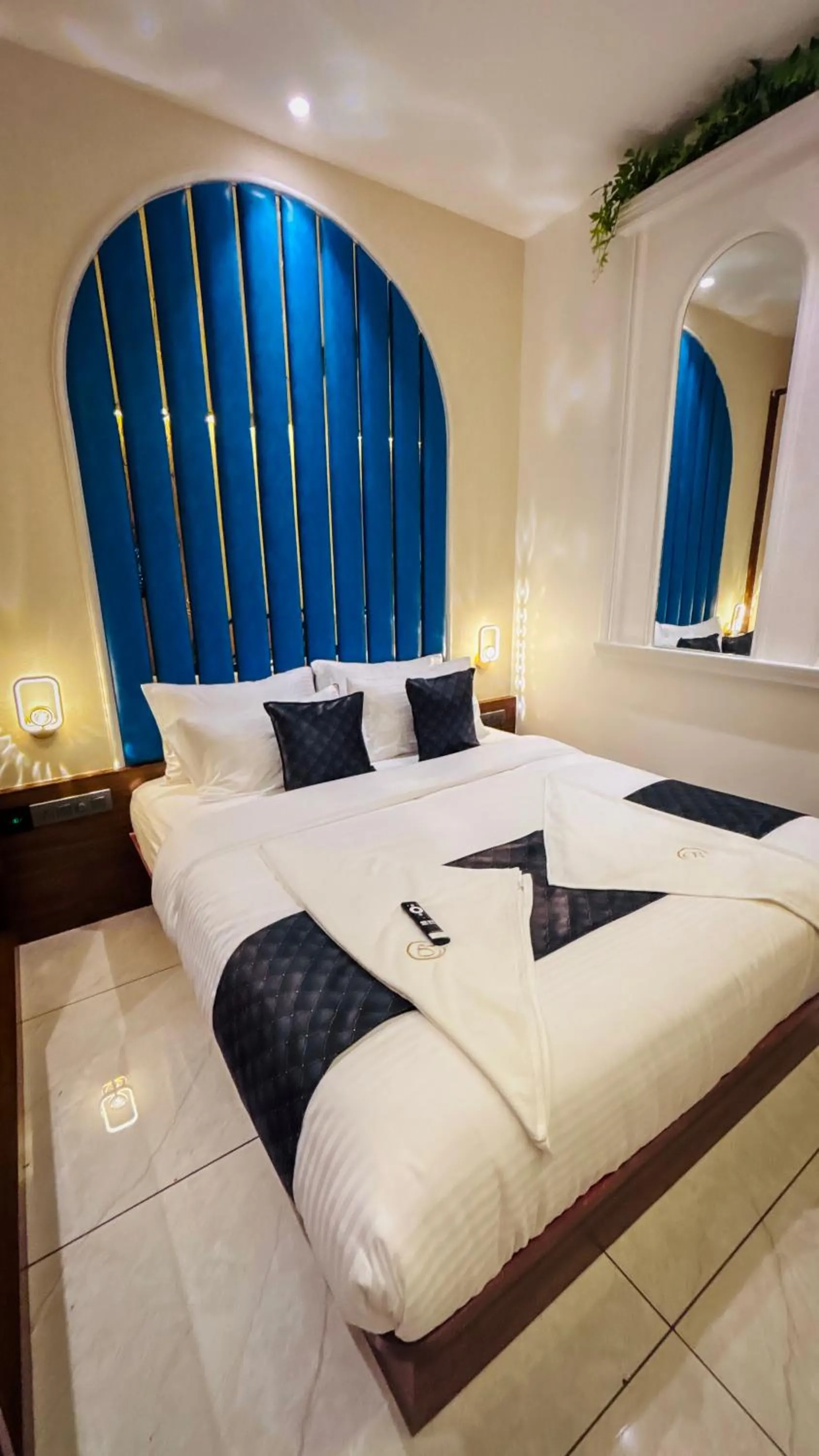 Bed in Hotel Ocean Residency Thane West