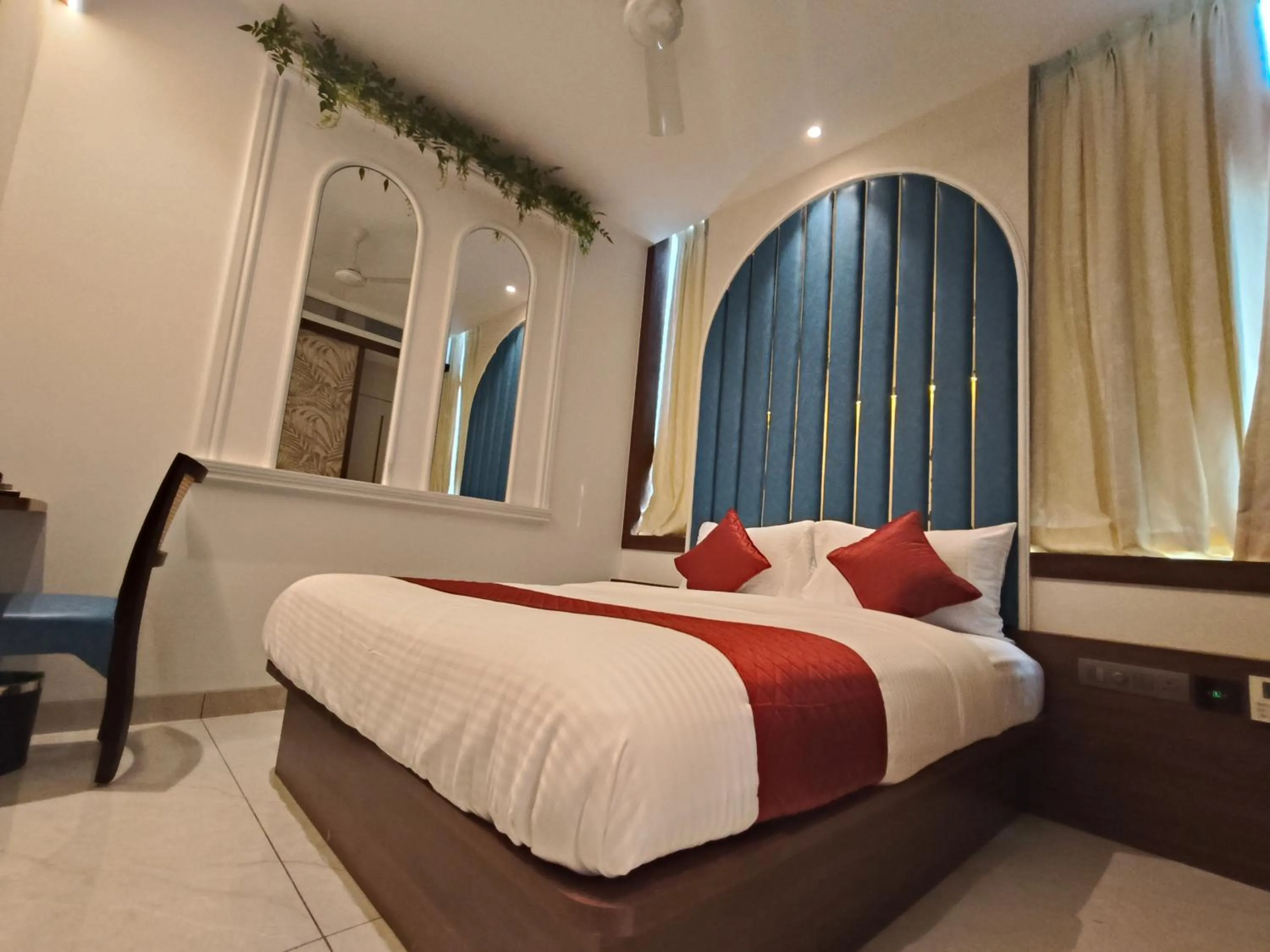 Bed in Hotel Ocean Residency Thane West