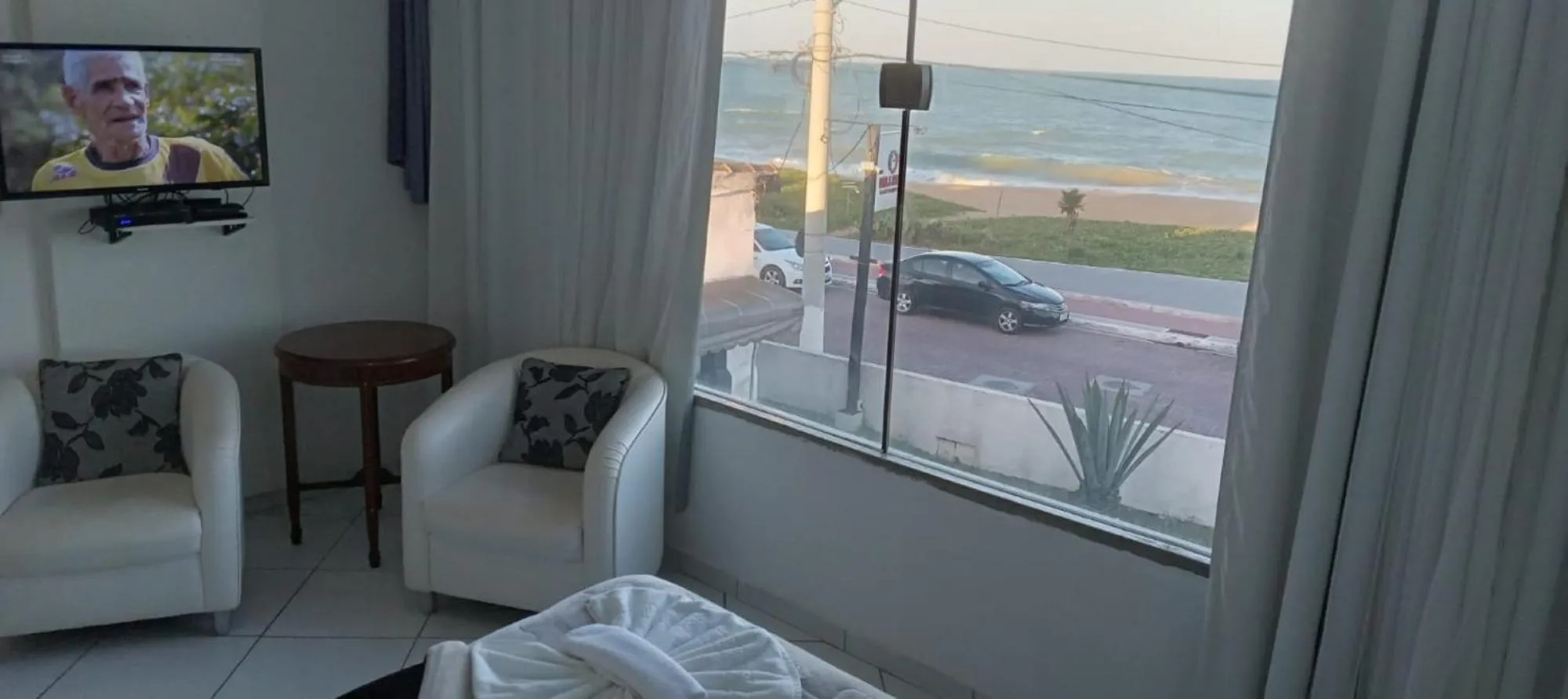 Photo of the whole room in Atlântico Hotel