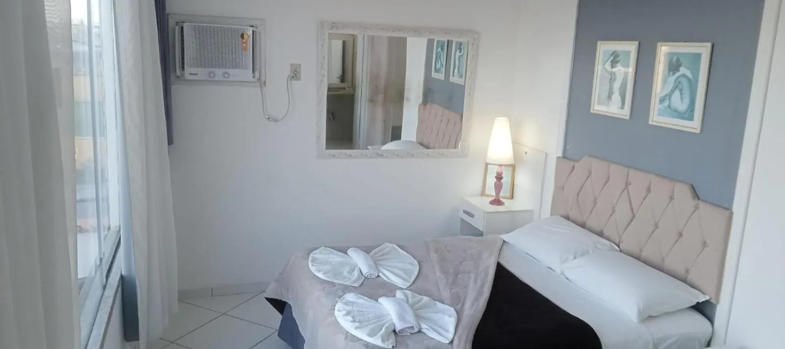 Photo of the whole room in Atlântico Hotel