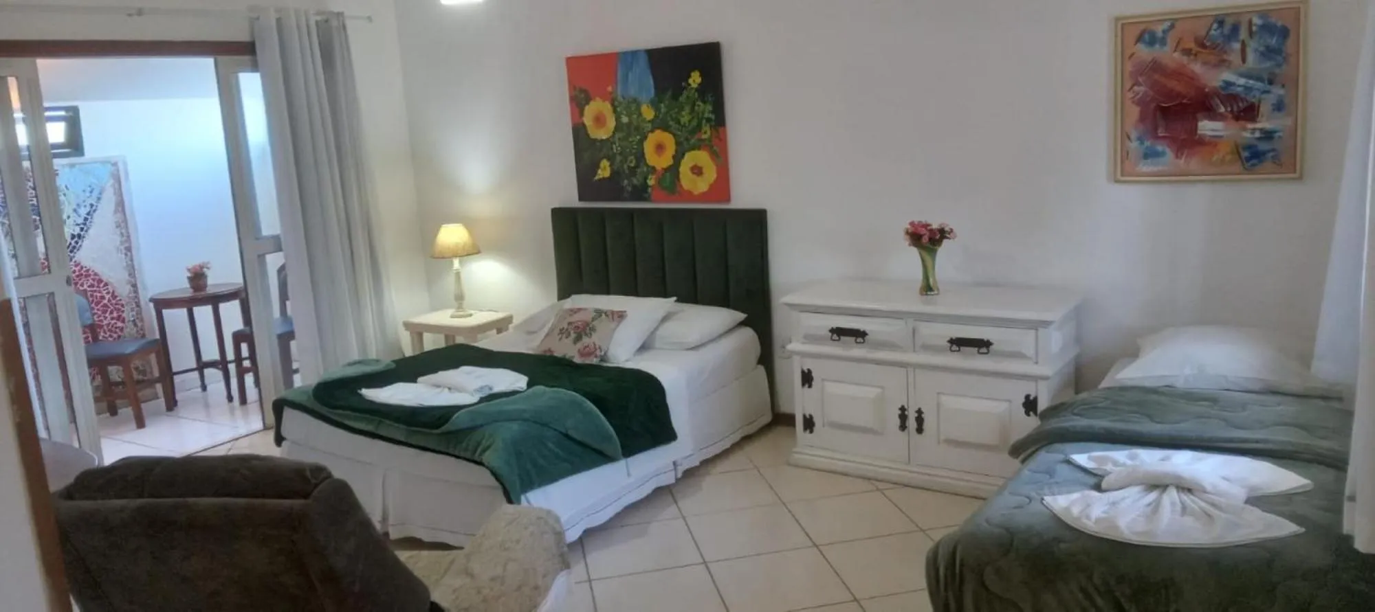 Photo of the whole room, Bed in Atlântico Hotel