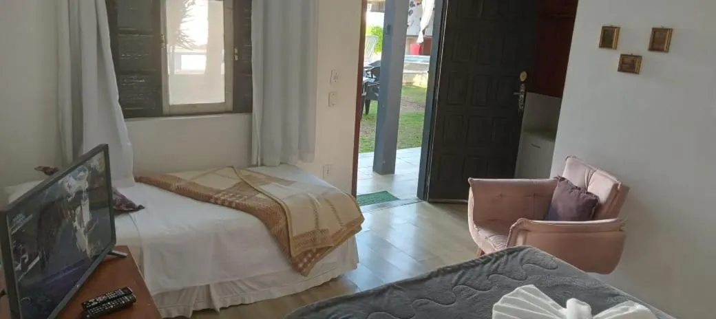 Photo of the whole room, Bed in Atlântico Hotel