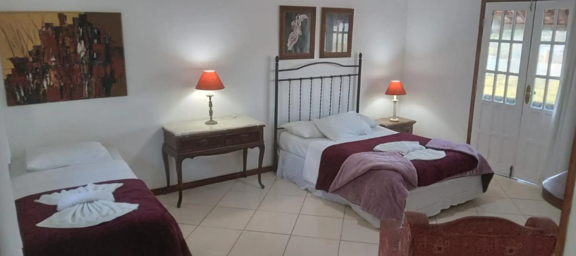 Photo of the whole room, Bed in Atlântico Hotel