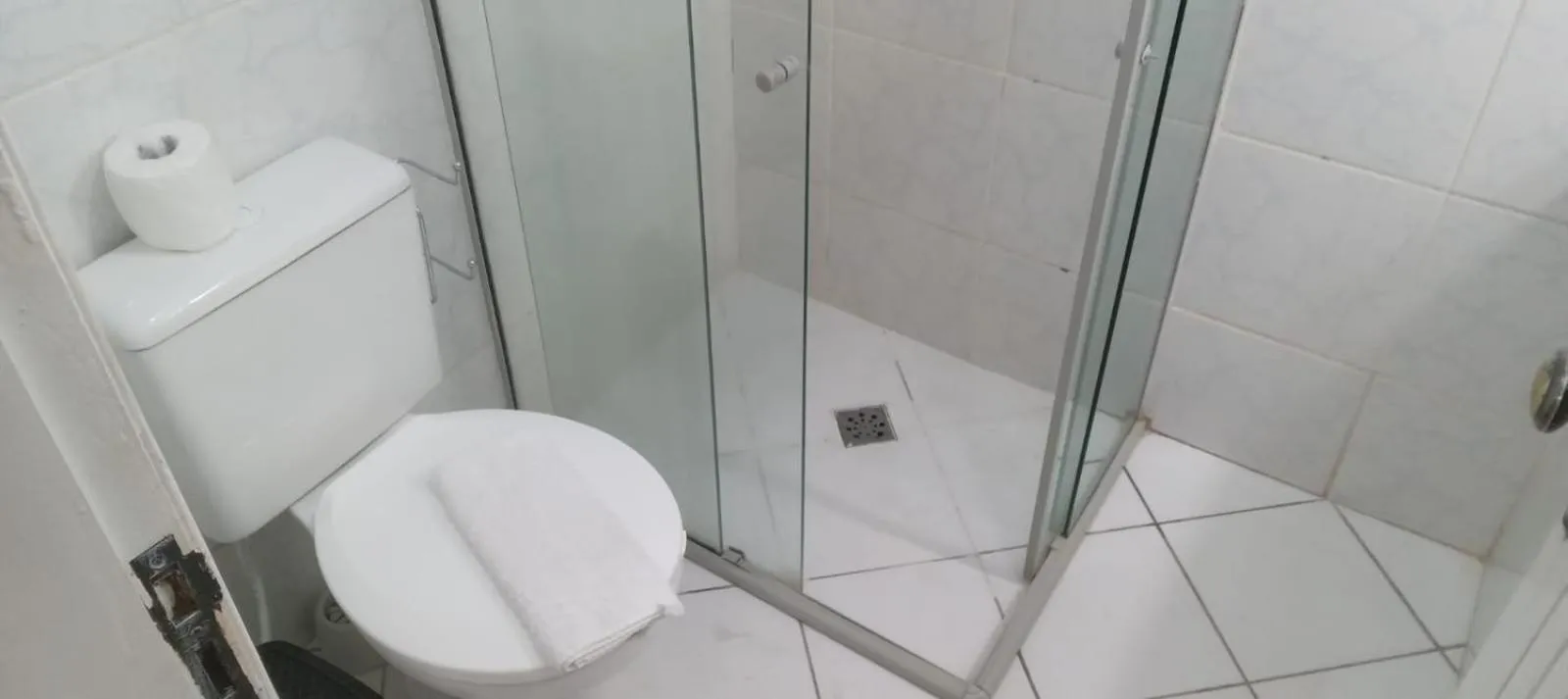 Photo of the whole room in Atlântico Hotel