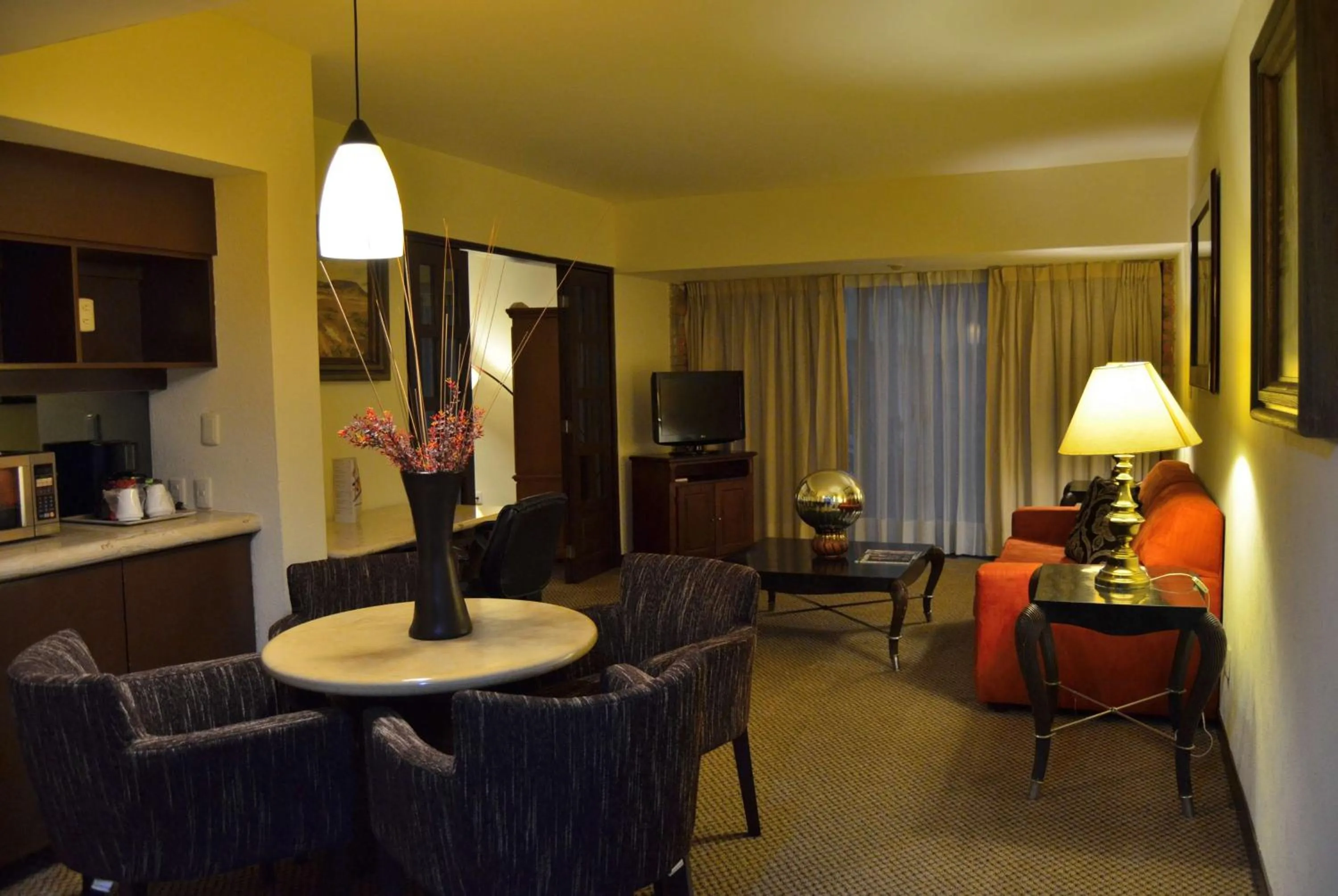 Photo of the whole room in Wyndham Garden Guadalajara Expo Plaza del Sol