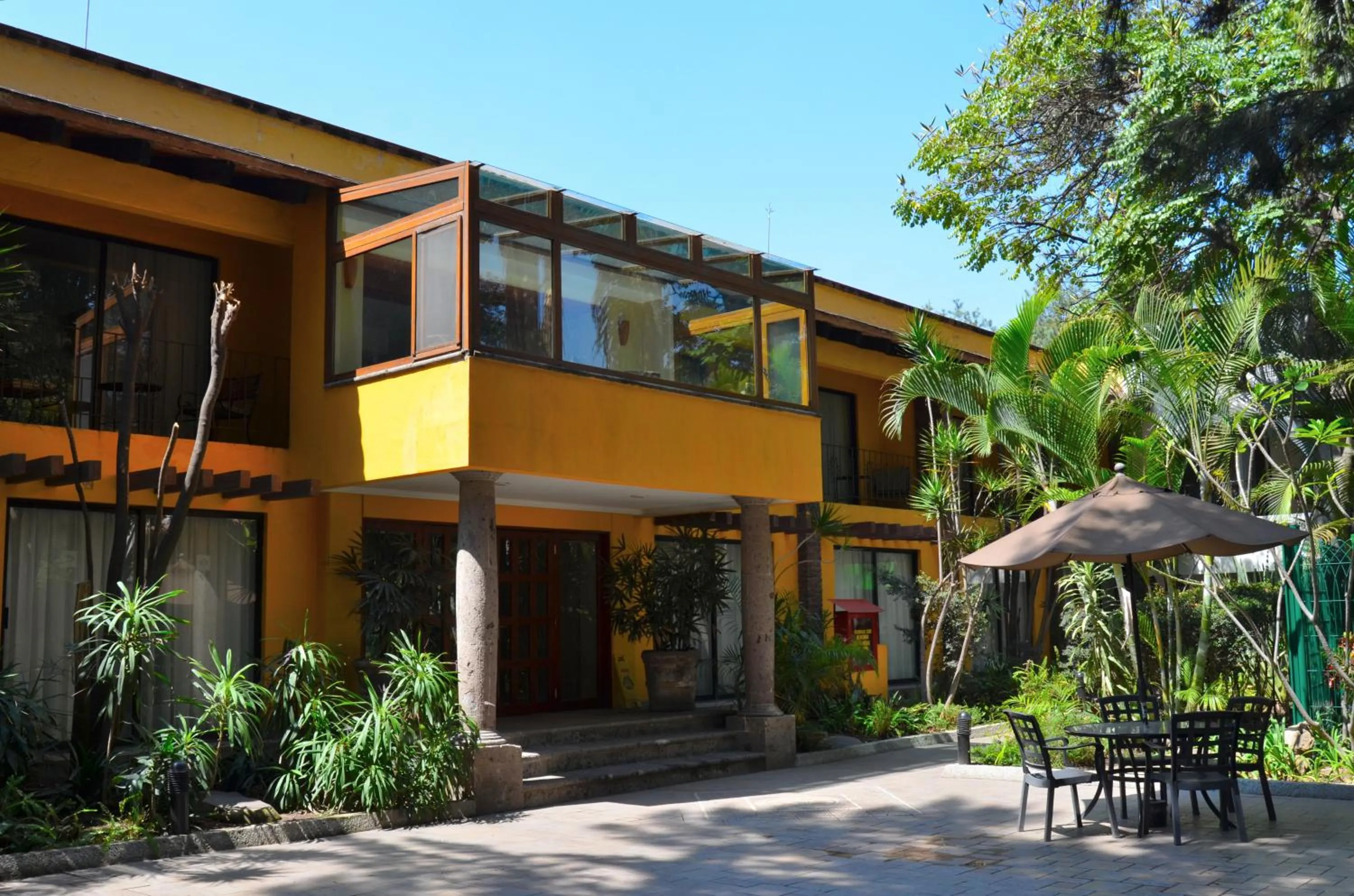 Garden in Wyndham Garden Guadalajara Expo Plaza del Sol