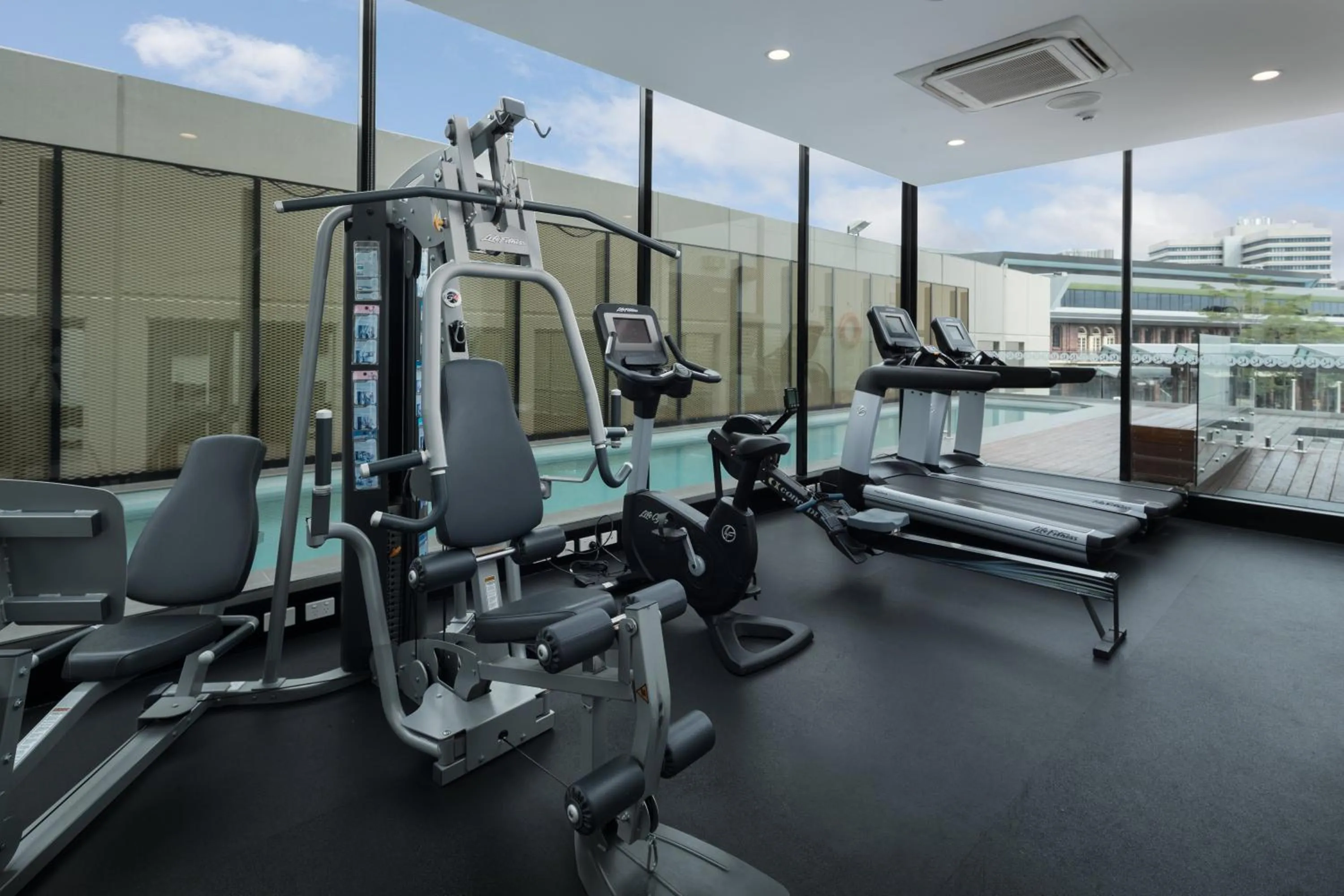 Fitness centre/facilities in Rydges Fortitude Valley