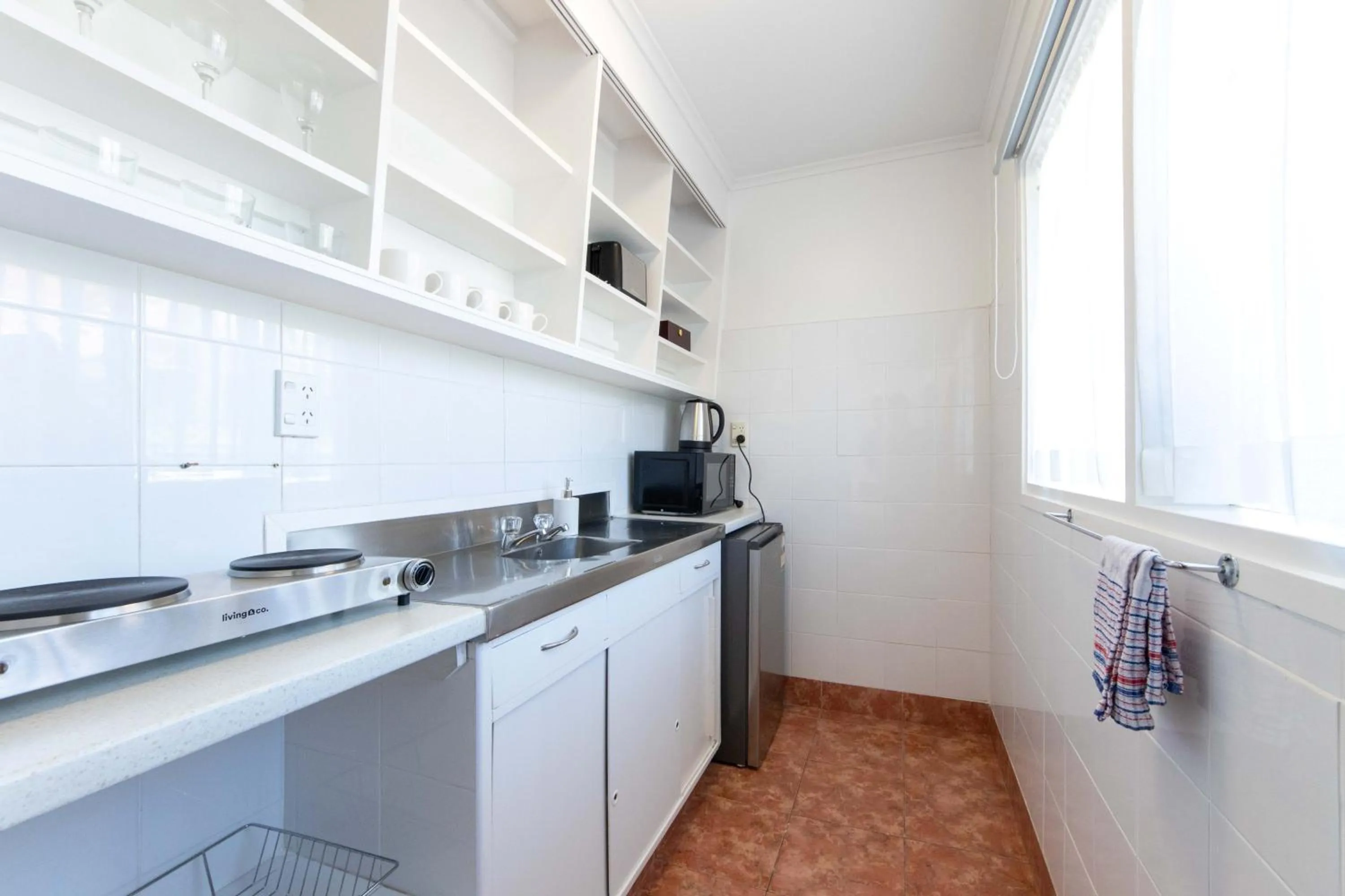 Kitchen or kitchenette in Aarangi Motel