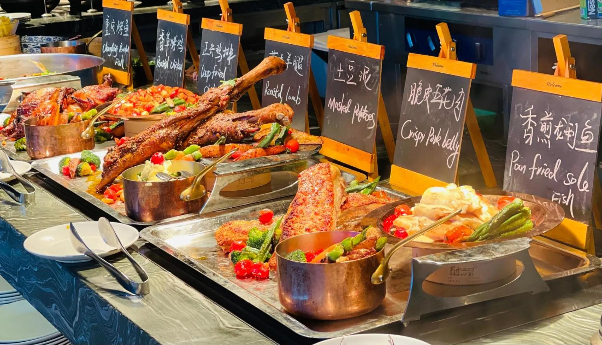 Restaurant/places to eat in Shangri-La Resort Shangri-La