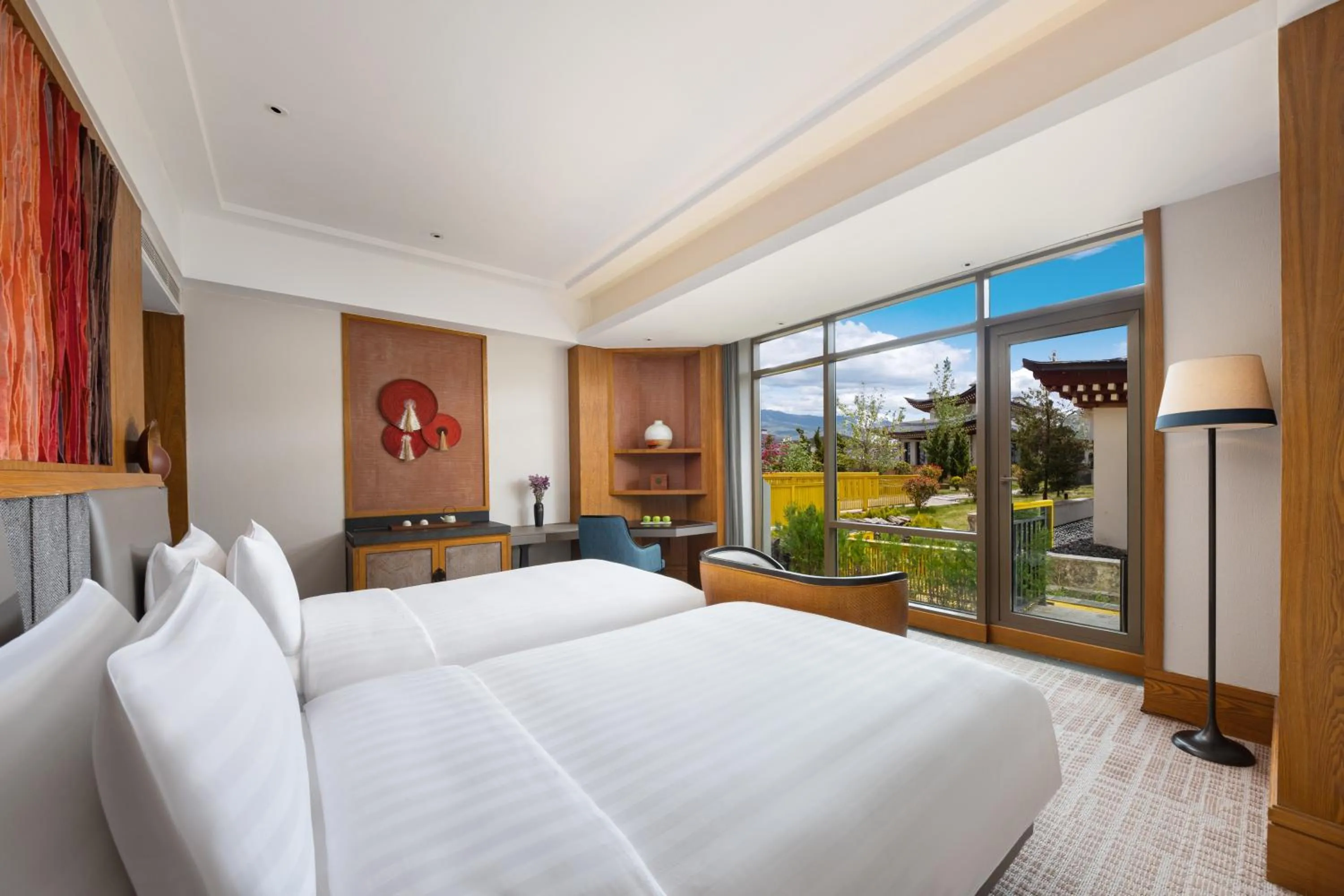 Bed in Shangri-La Resort Shangri-La