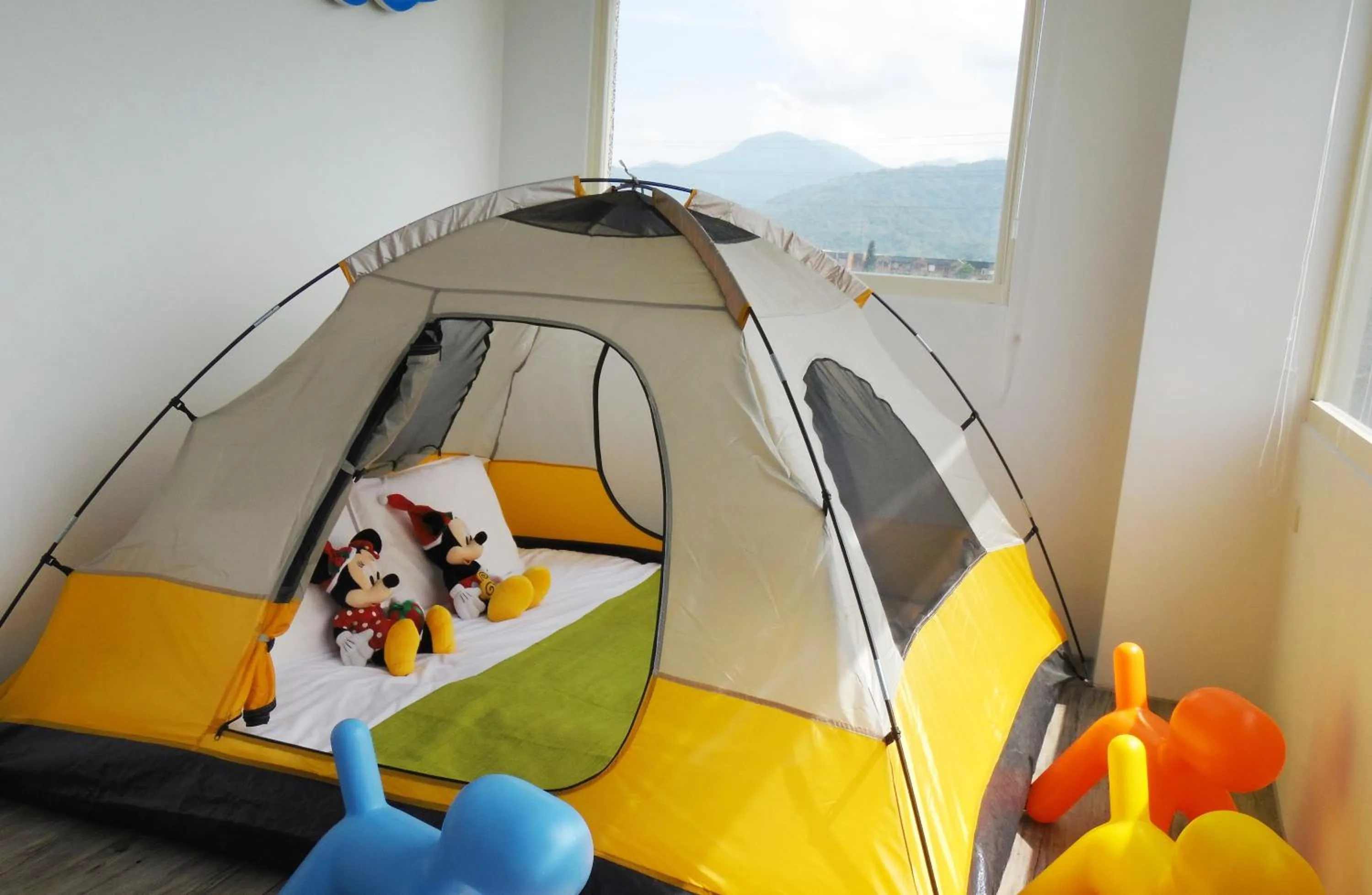 bunk bed in Footprint Garden B&B