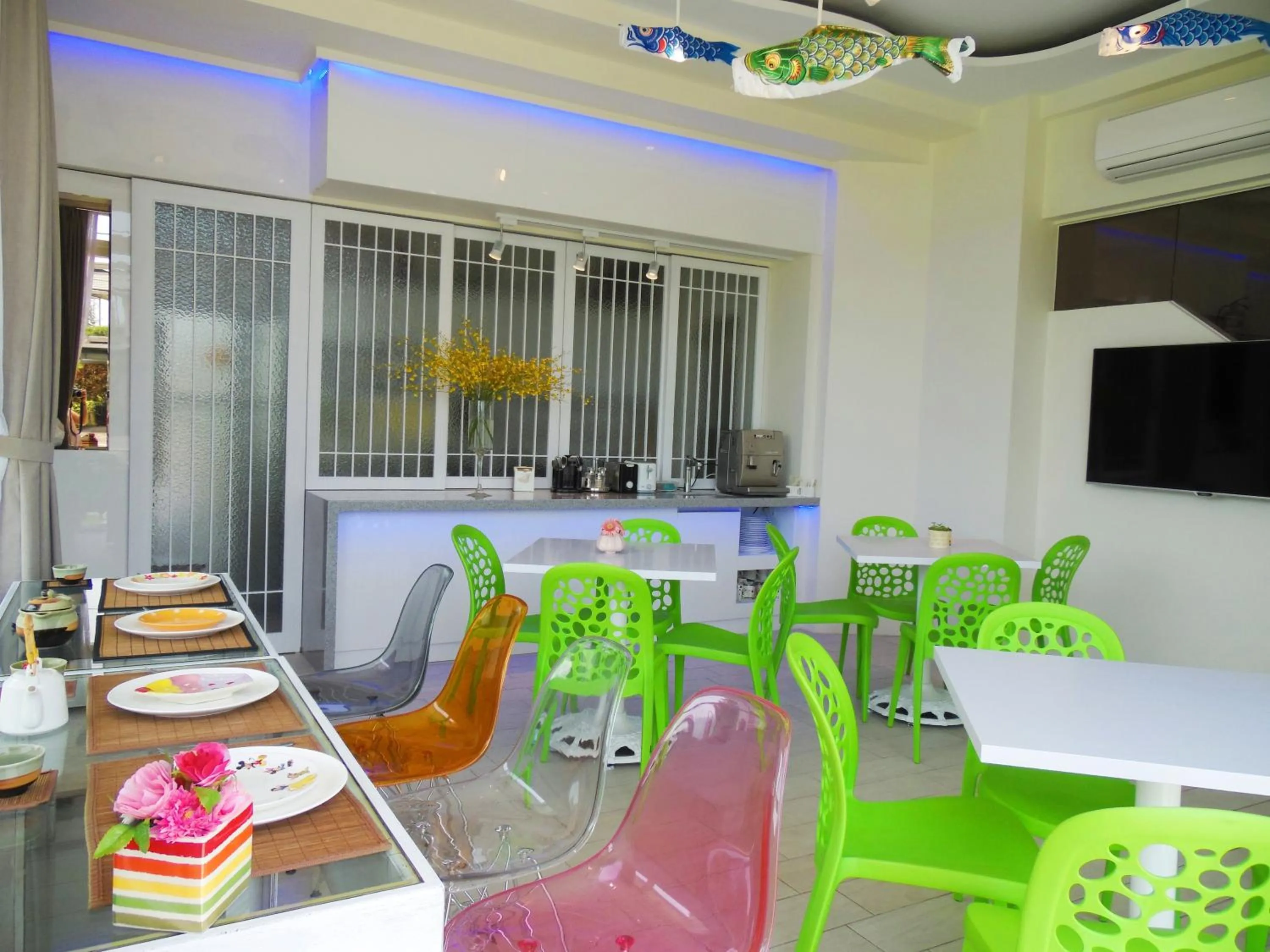 Restaurant/places to eat in Footprint Garden B&B