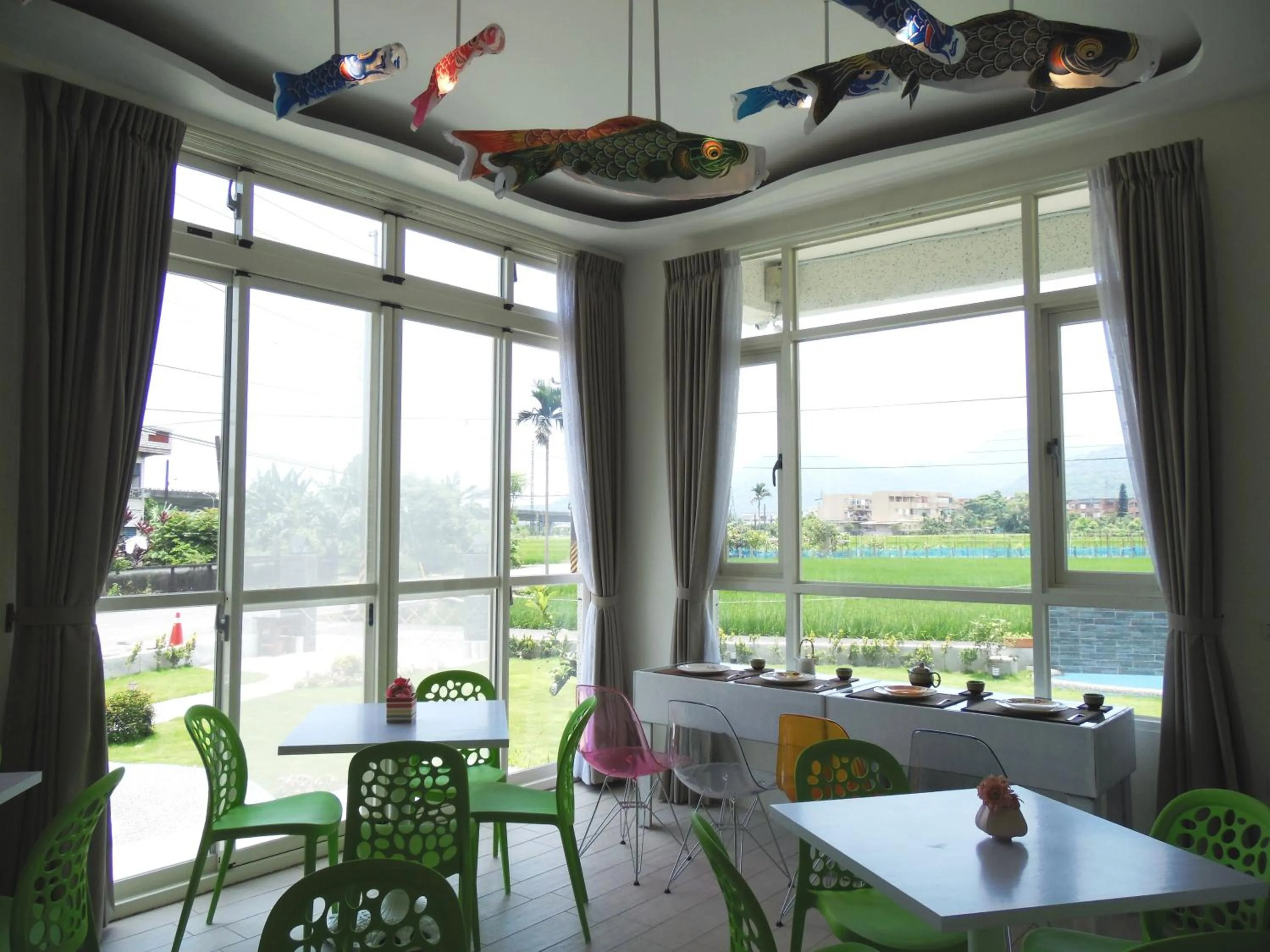 Restaurant/places to eat in Footprint Garden B&B