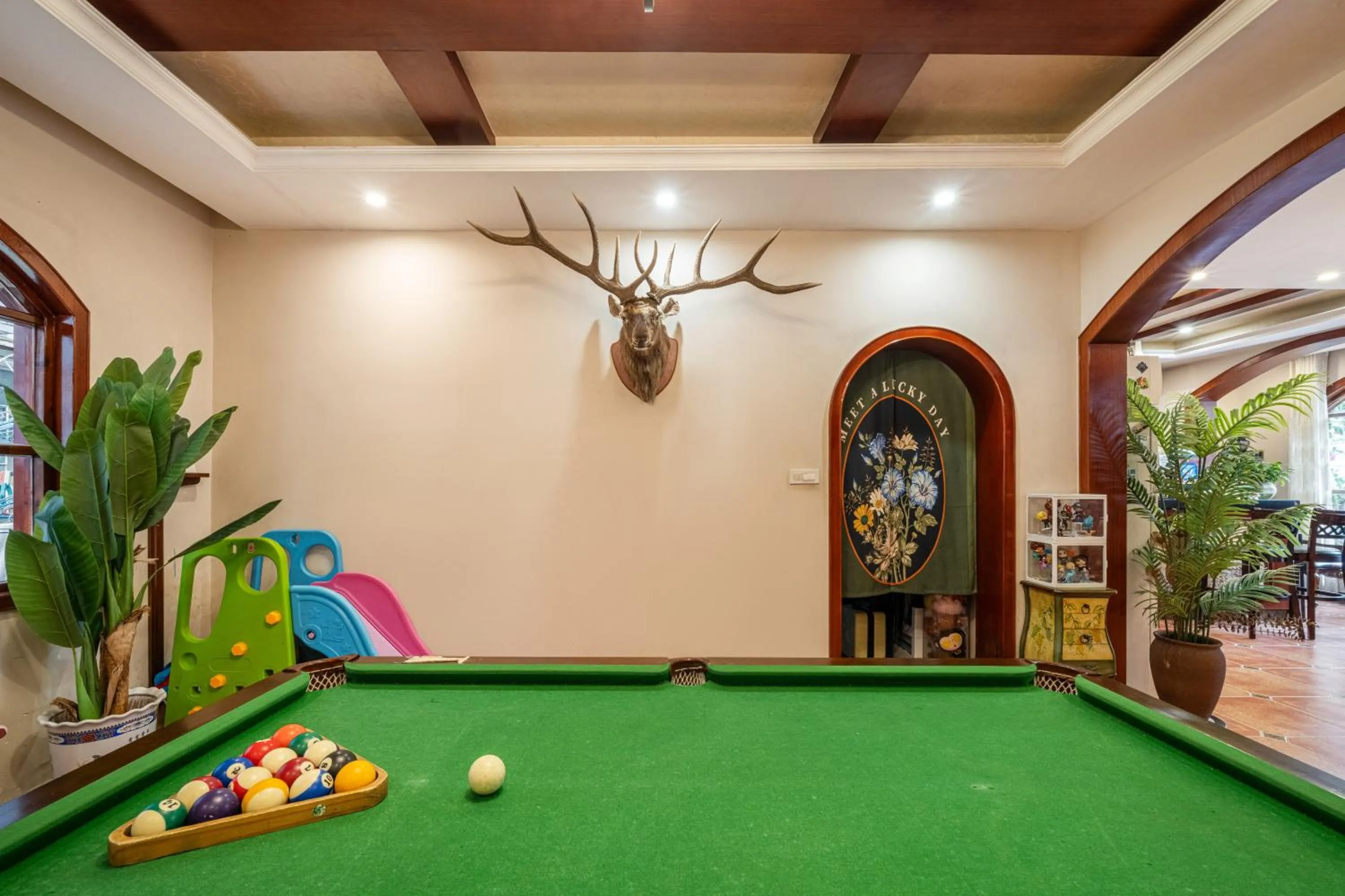 Billiard in Junshe Boutique Guest House-Complementary pick up servie for a 3-night stay in a deluxe room
