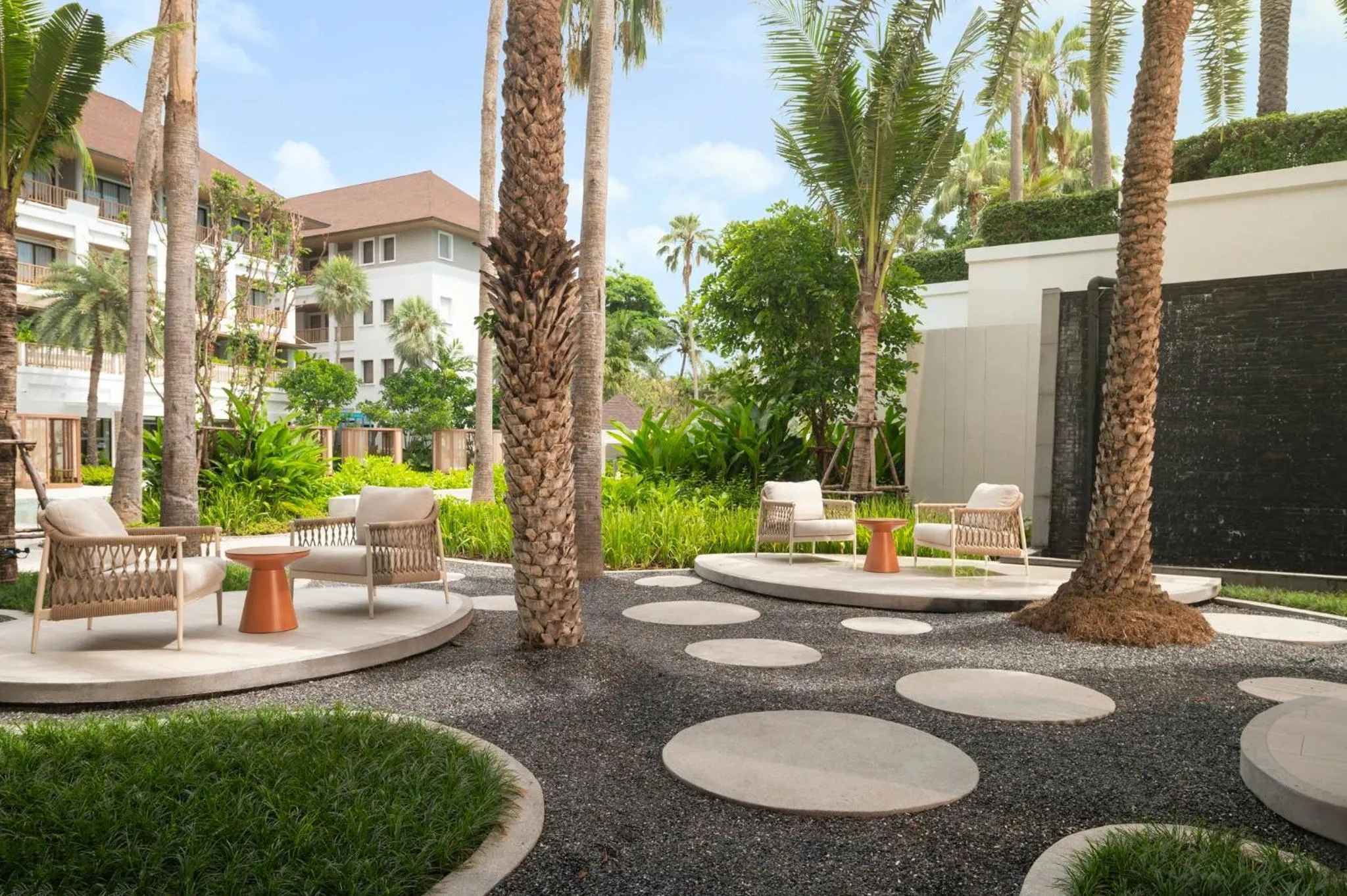 Restaurant/places to eat in Amari Bangsaen