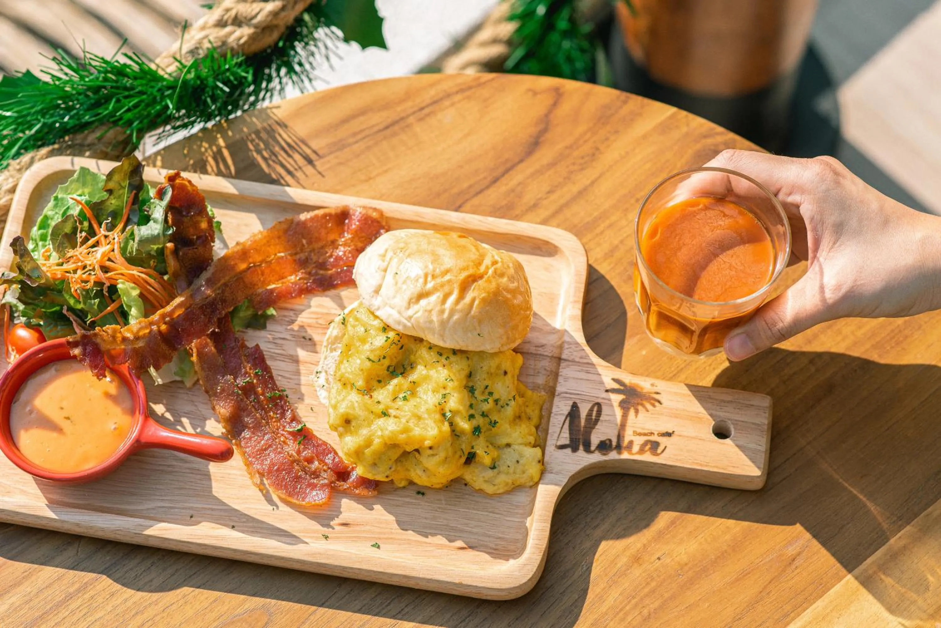 Restaurant/places to eat in Amari Bangsaen Formerly The Tide Resort Bangsaen