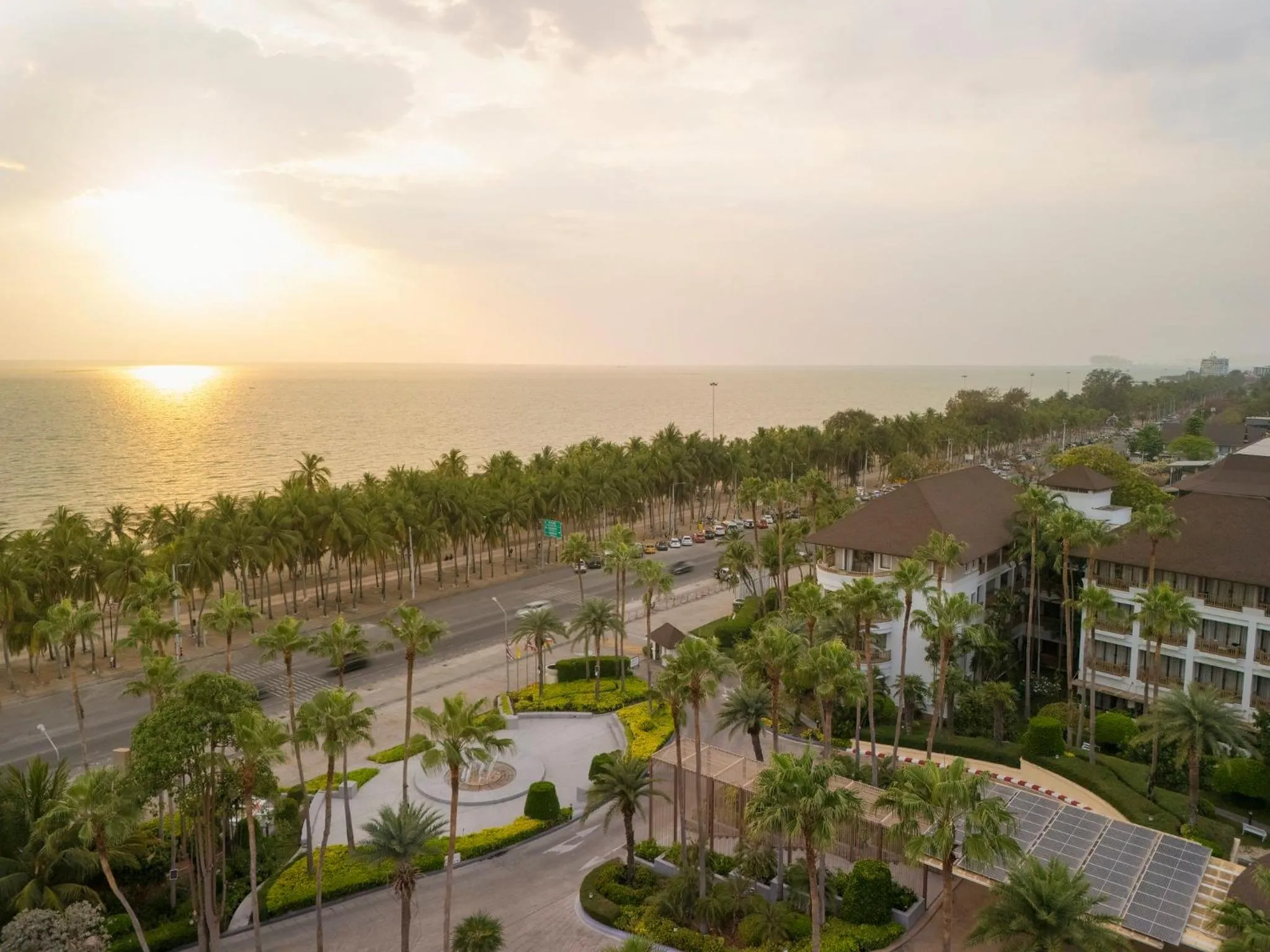 Property building in Amari Bangsaen