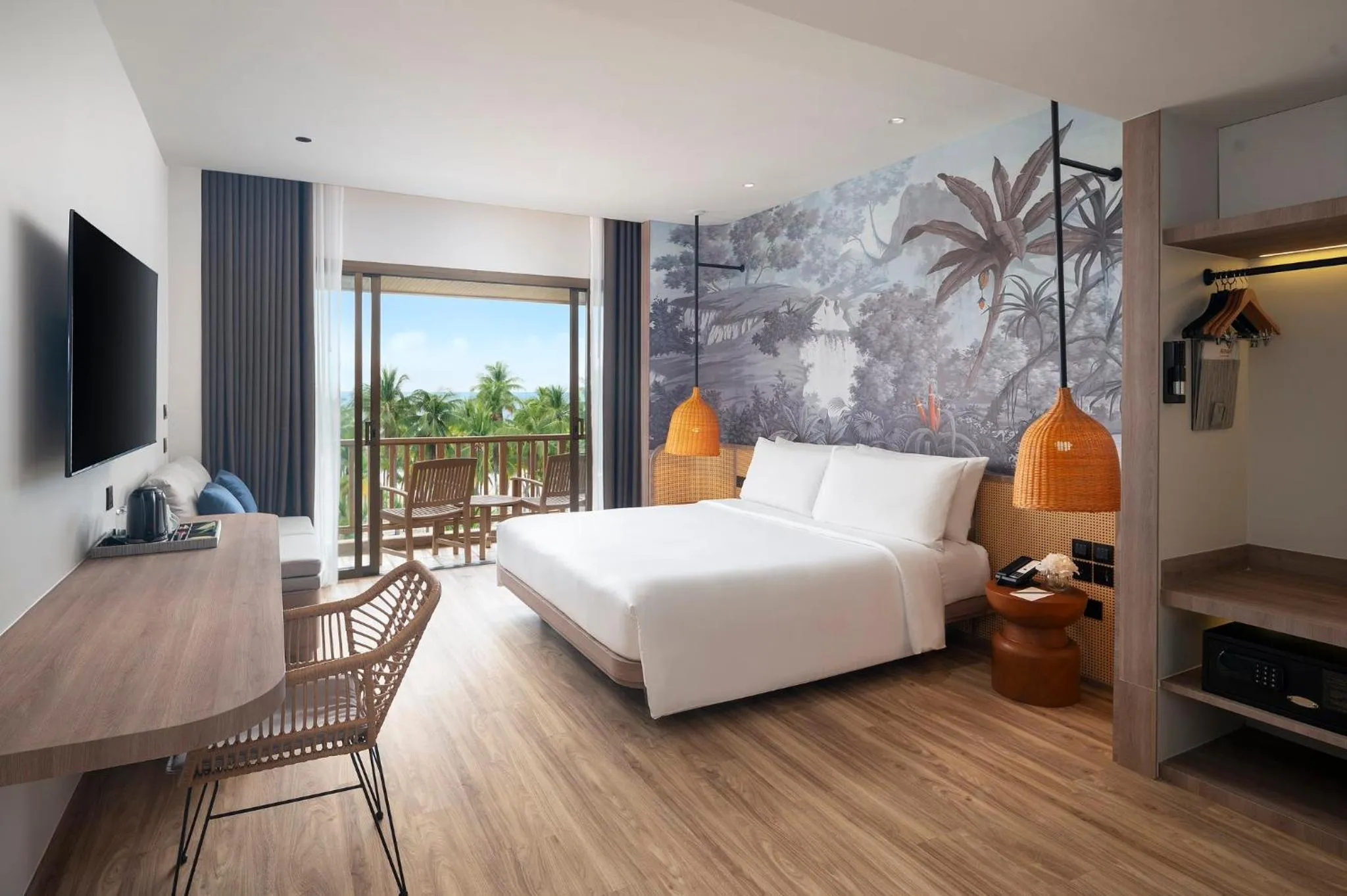 Photo of the whole room, Bed in Amari Bangsaen