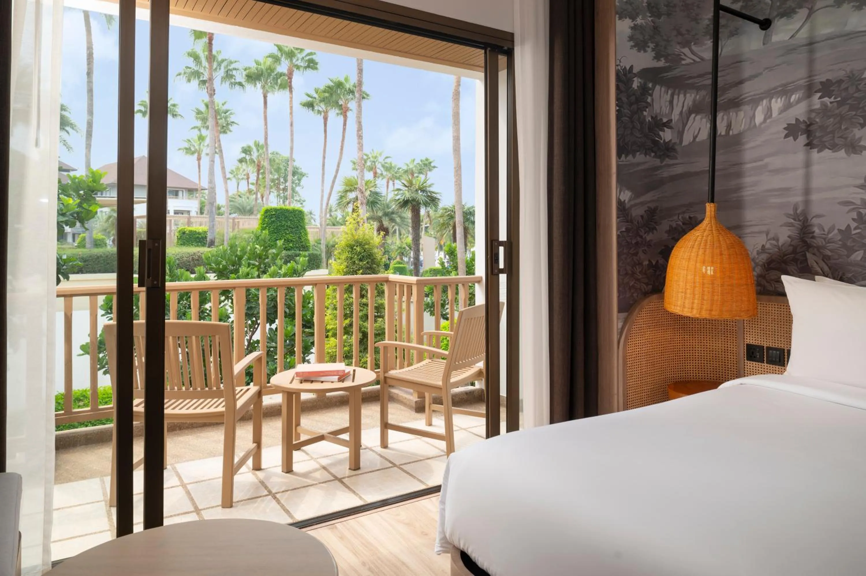 Balcony/Terrace, Bed in Amari Bangsaen Formerly The Tide Resort Bangsaen