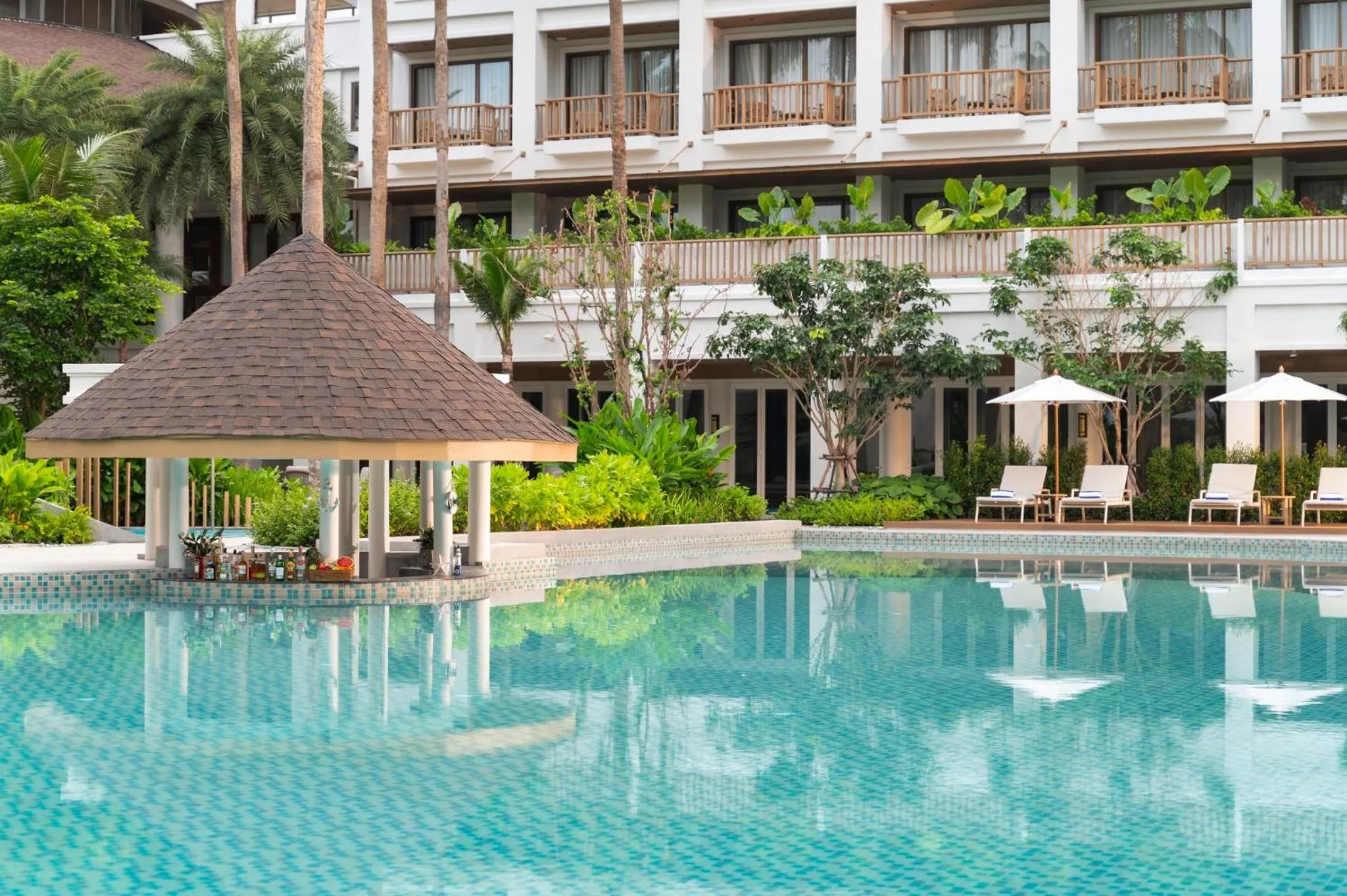 Restaurant/places to eat in Amari Bangsaen