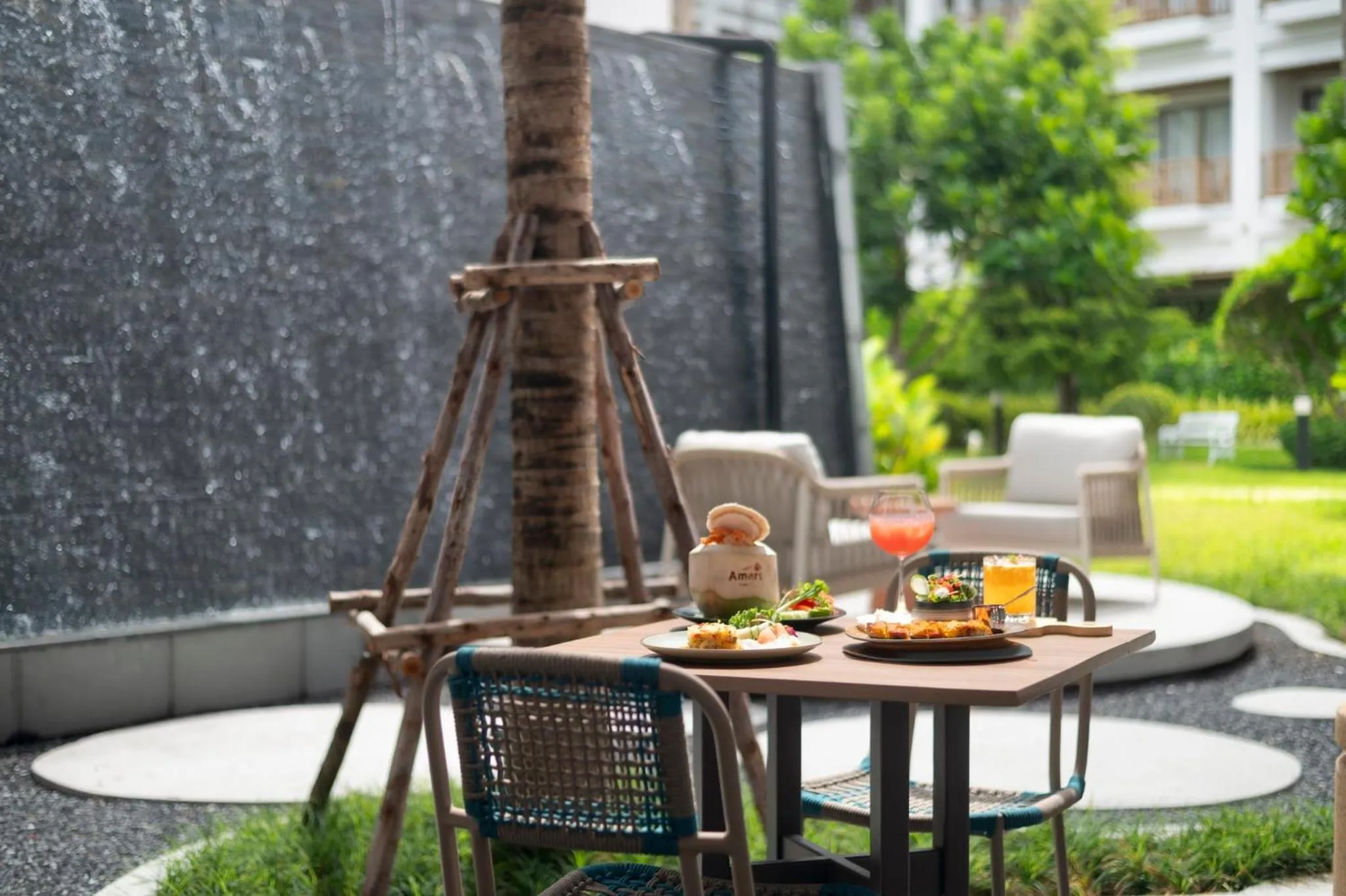 Restaurant/places to eat in Amari Bangsaen