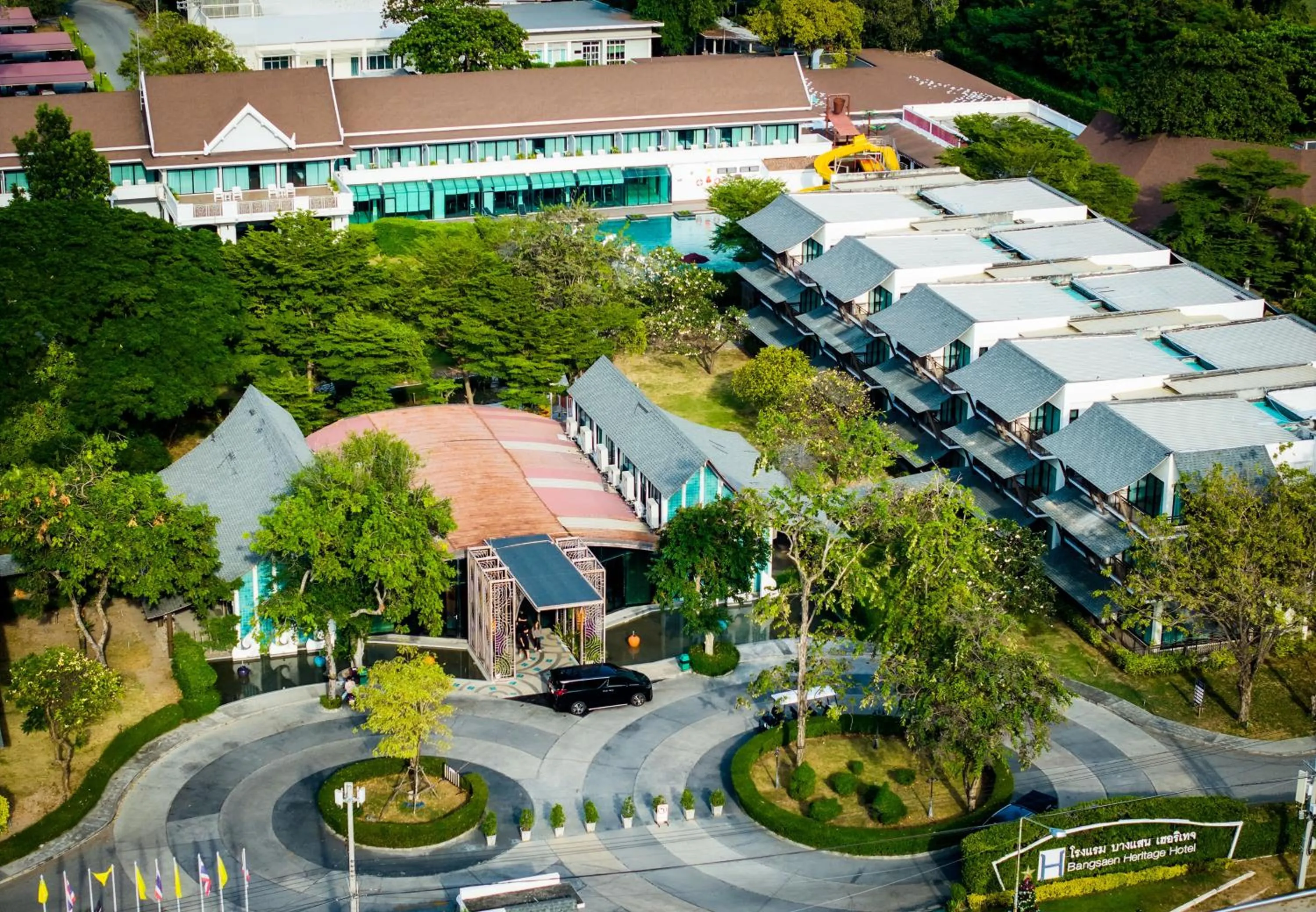 Property building in Bangsaen Heritage Hotel