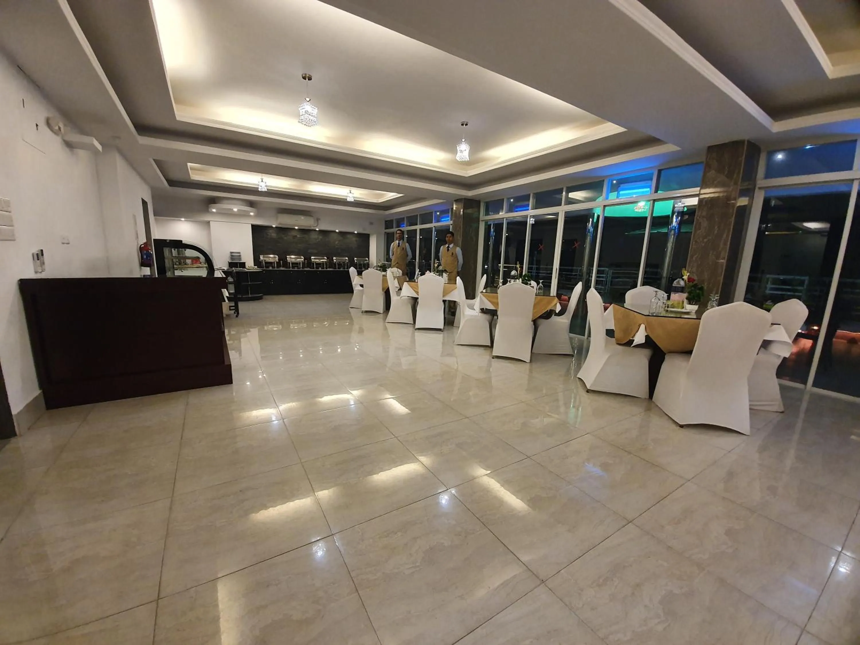 Restaurant/places to eat in Aristocrat Inn - Lake Park & USA club