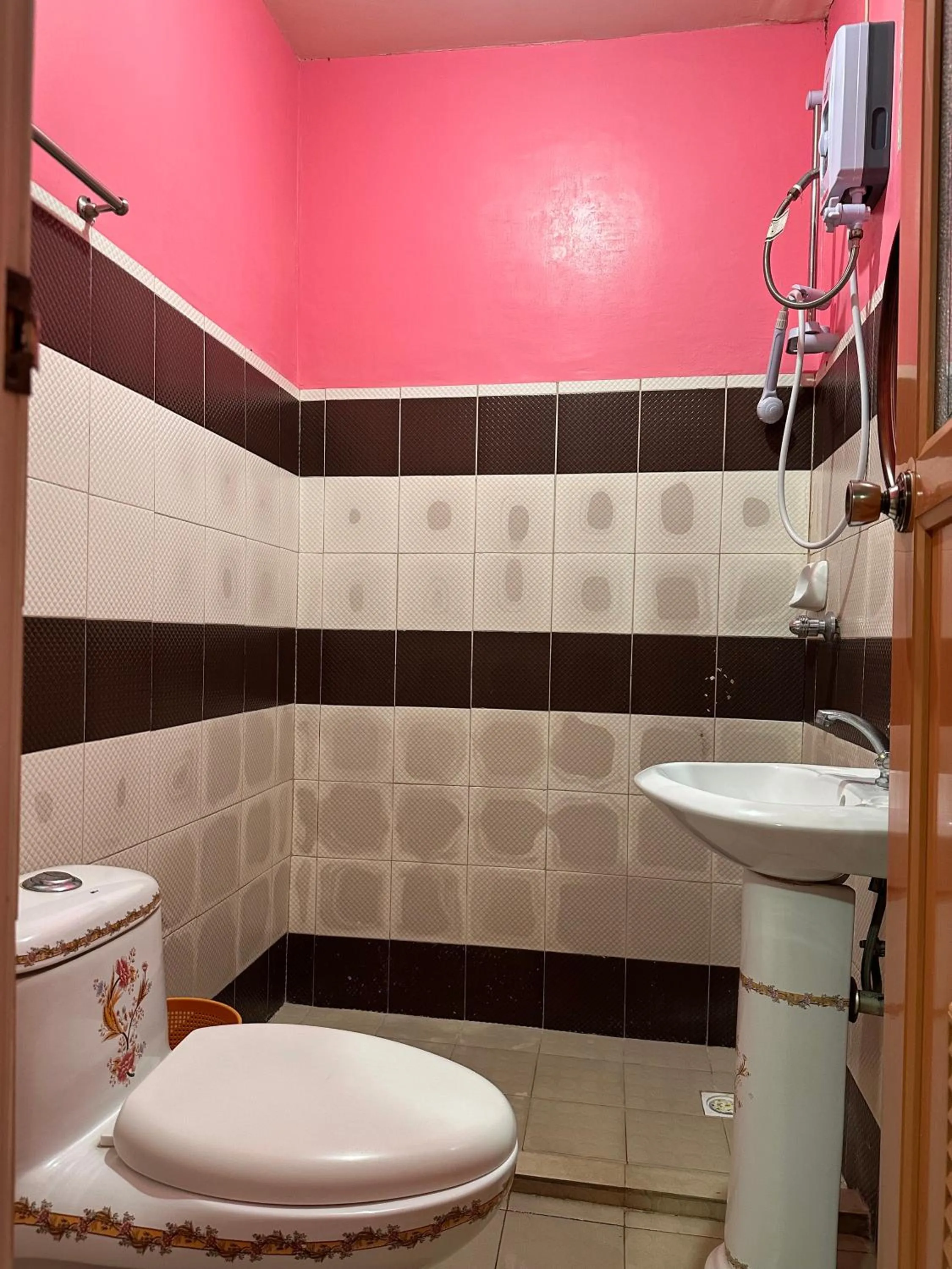 Mount Pinatubo Base Camp at CASA HERMOGINA