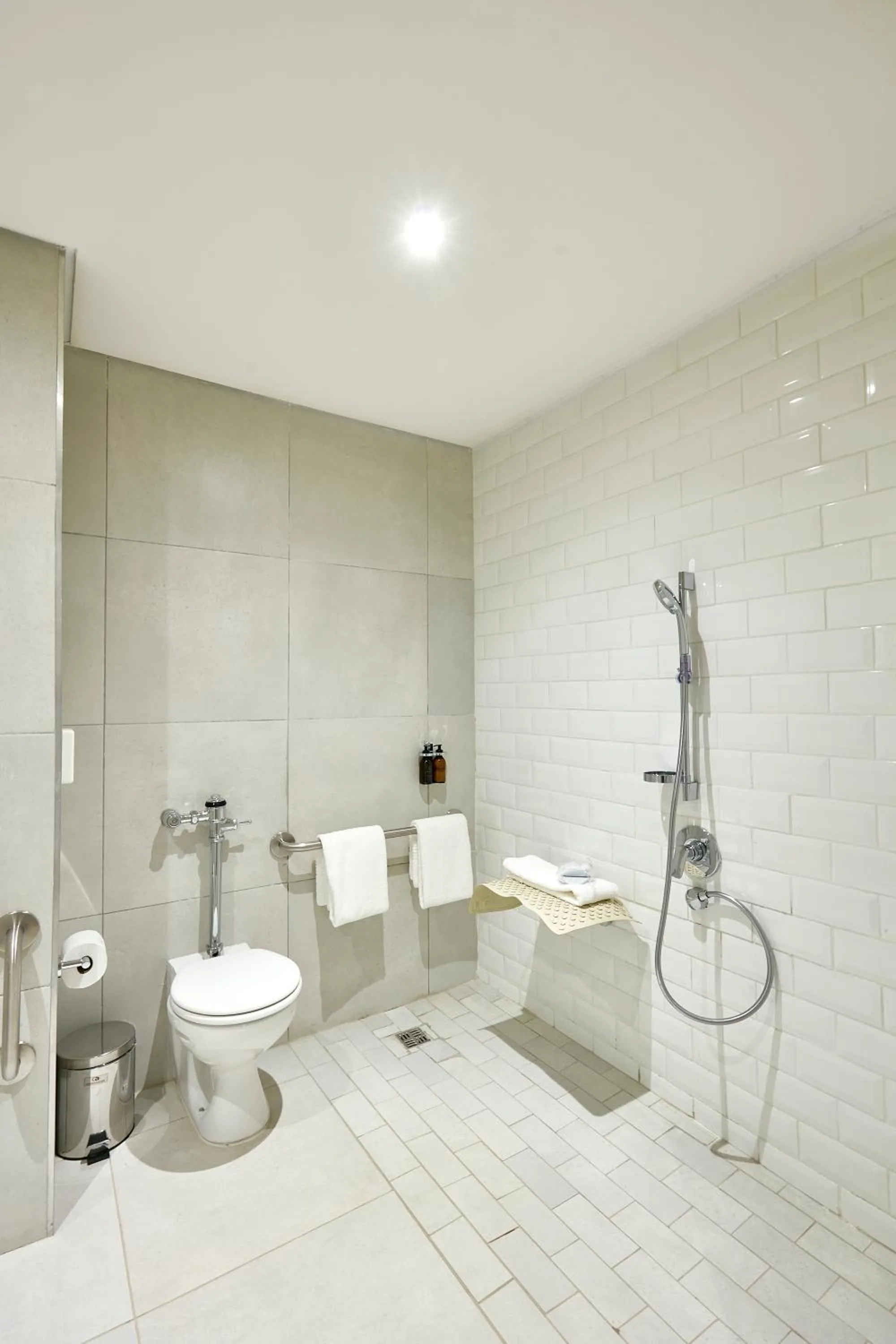 Bathroom in Cresta Mahalapye Hotel