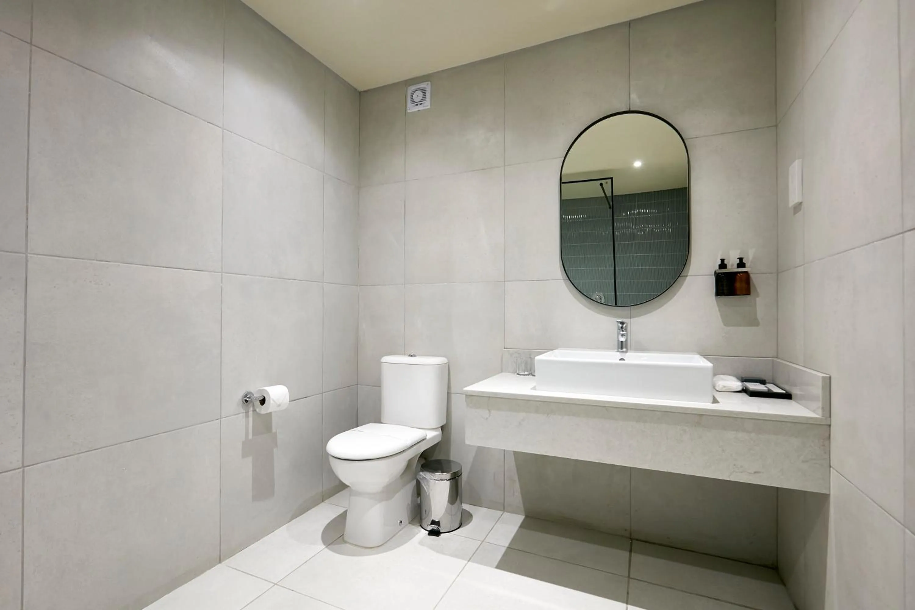 Bathroom in Cresta Mahalapye Hotel