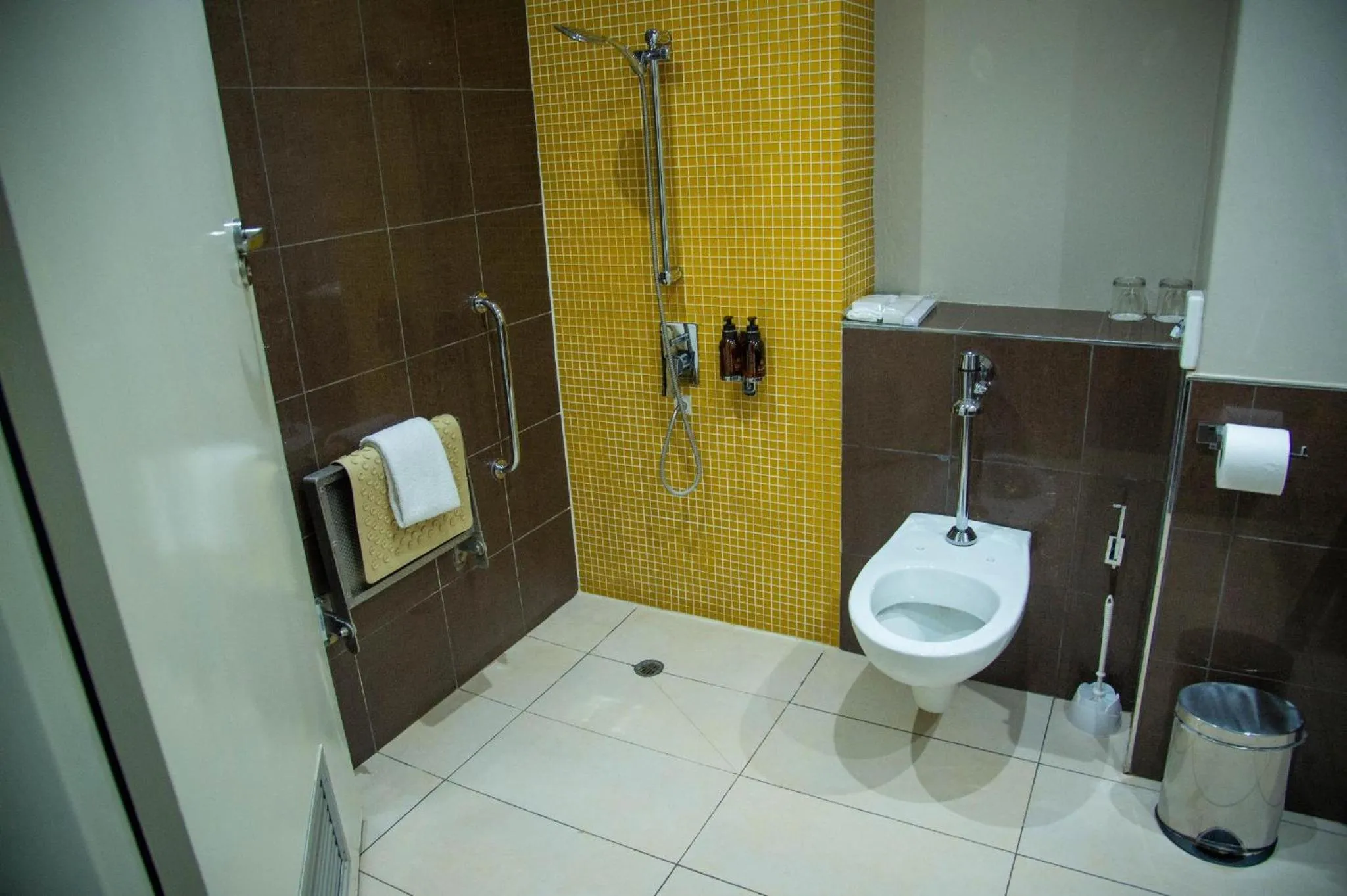 Toilet in Cresta Mahalapye Hotel
